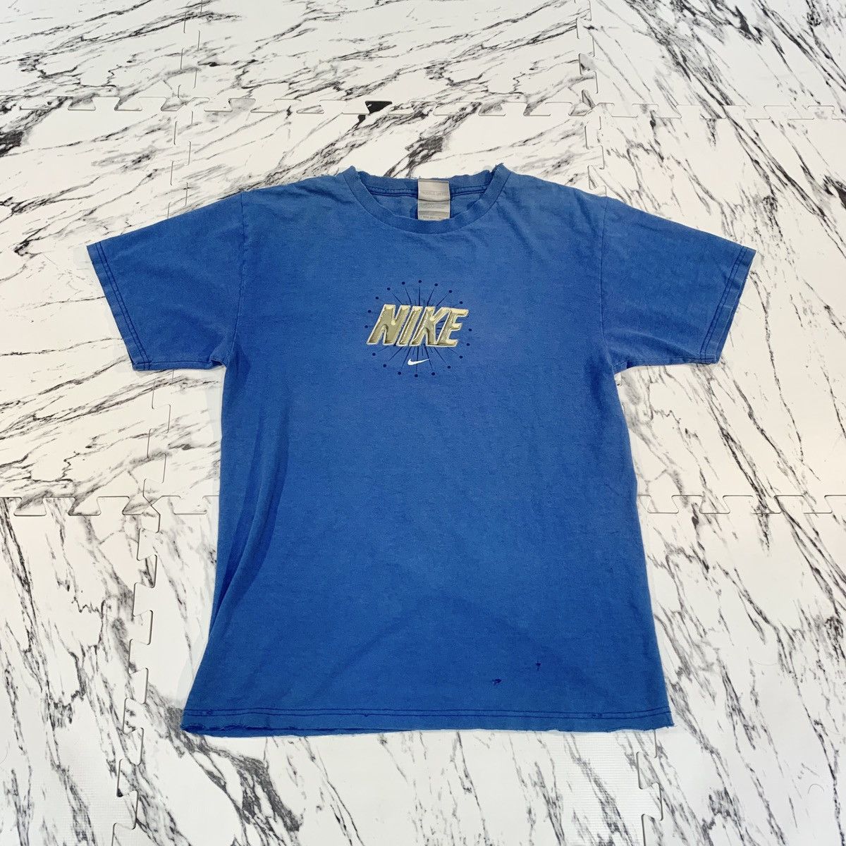 Nike Nike Graphic Tee Y2K Vintage 2000s Size Small Textured Blue Size US S / EU 44-46 / 1 - 2 Thumbnail