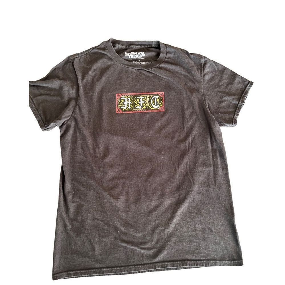 Other Stranger Things Demogorgon Fate Card T-Shirt size M Size US M / EU 48-50 / 2 - 3 Thumbnail