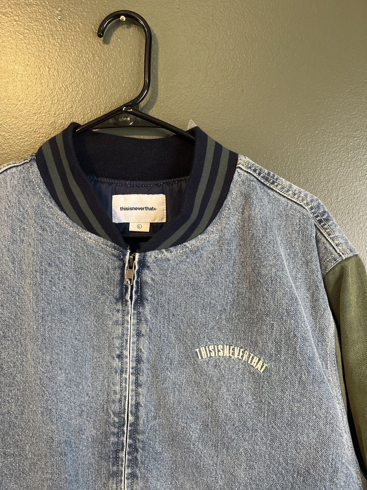 thisisneverthat Thisisneverthat bomber Size US L / EU 52-54 / 3 - 4 Thumbnail