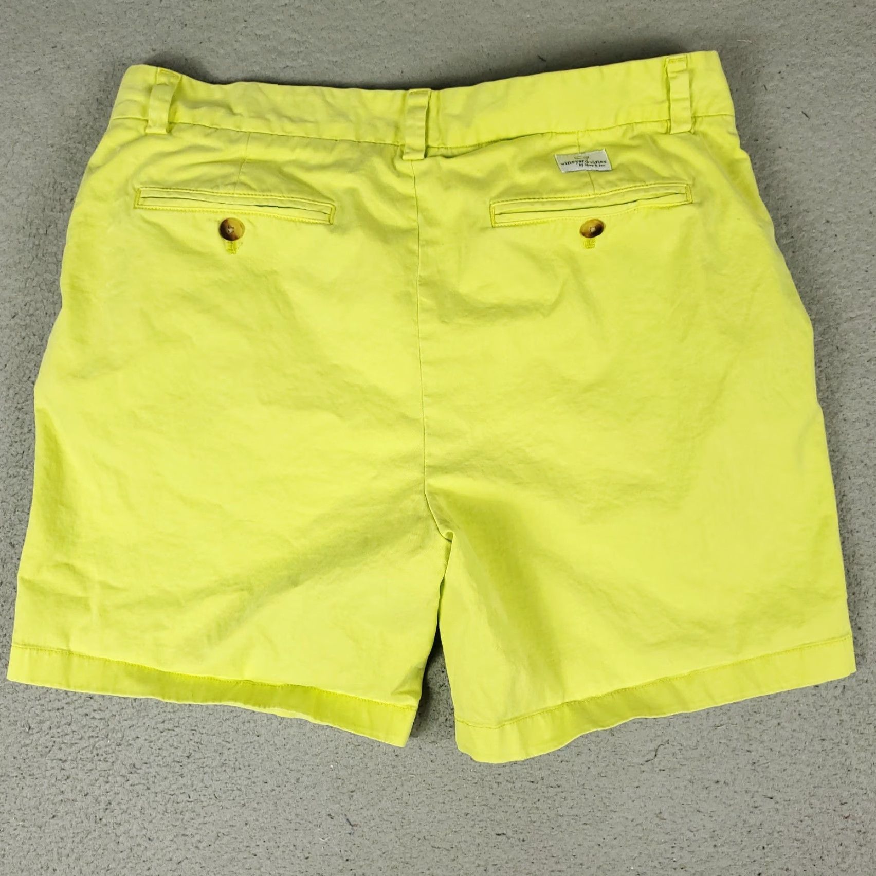 Vineyard Vines Vineyard Vines Shorts Mens Size 35 Lime Green/Yellow Casual Flat Front Chino Lounge? Size US 35 - 6 Thumbnail