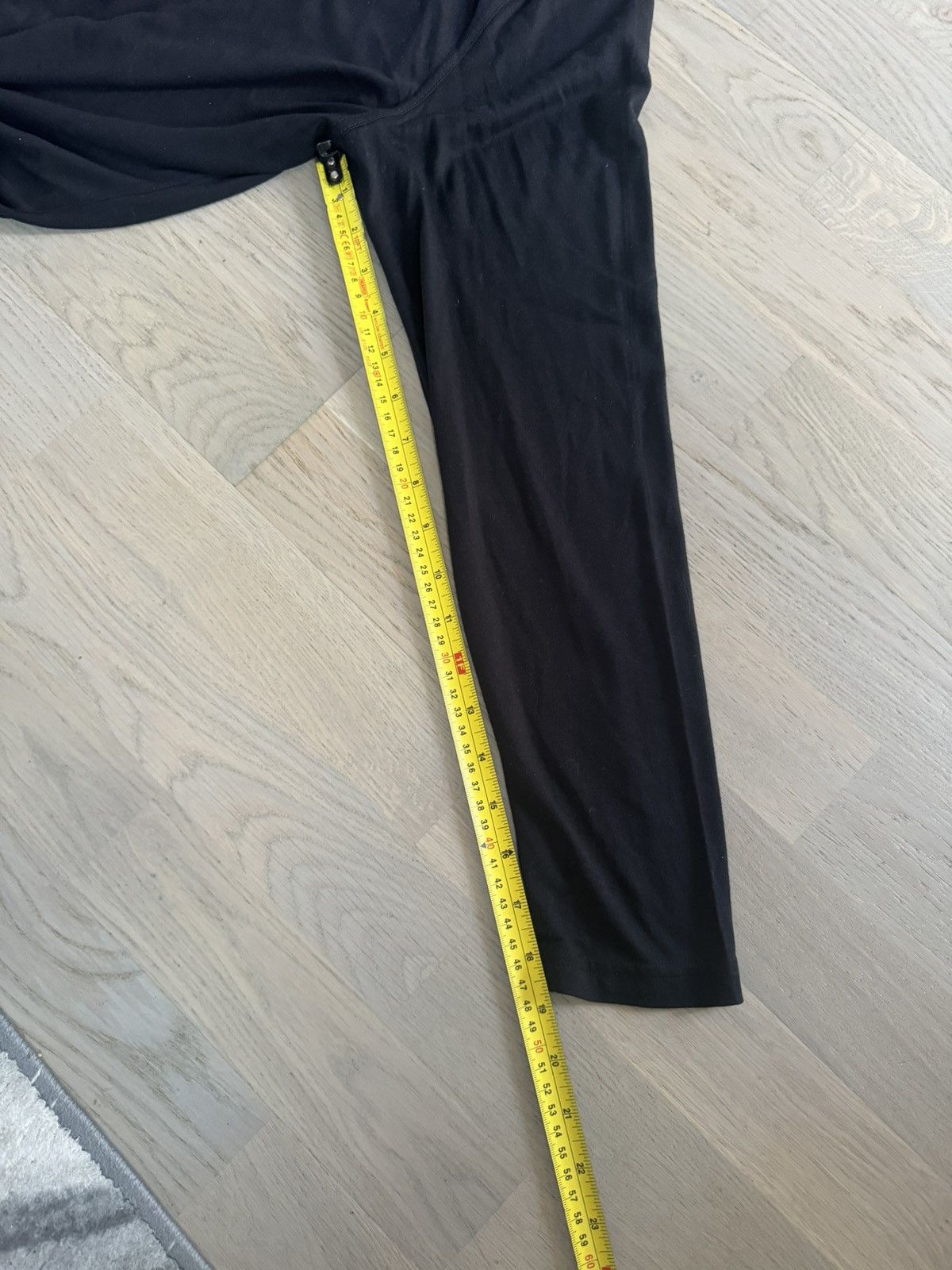 Givenchy GIVENCHY long sleeve tshirt sizes IN PHOTOS by tape measure Size US S / EU 44-46 / 1 - 18 Thumbnail