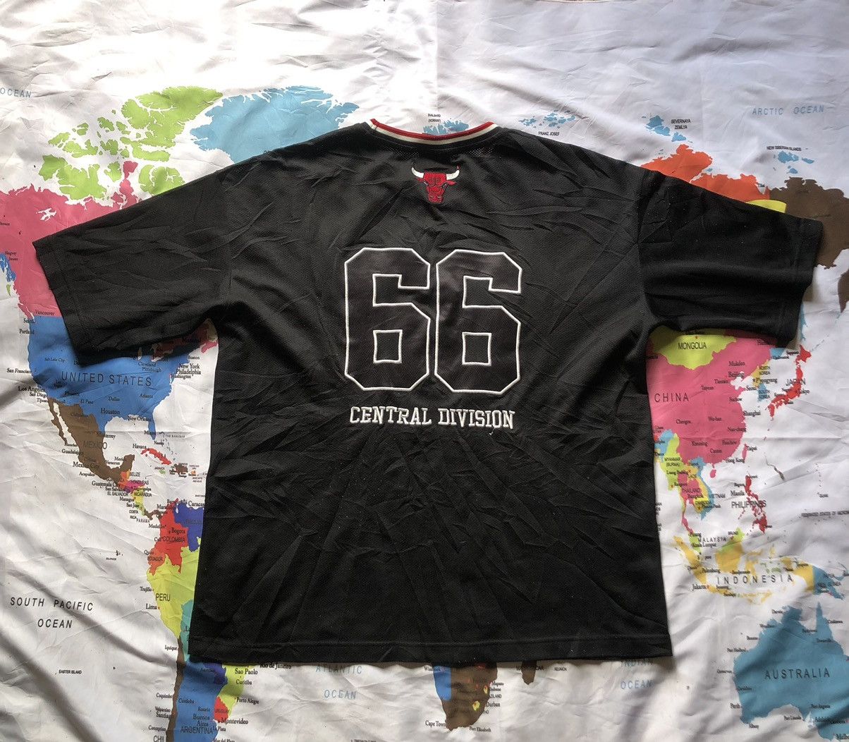 NBA NBA Original Chicago Bulls Oversized Jersey Size US XXL / EU 58 / 5 - 2 Thumbnail