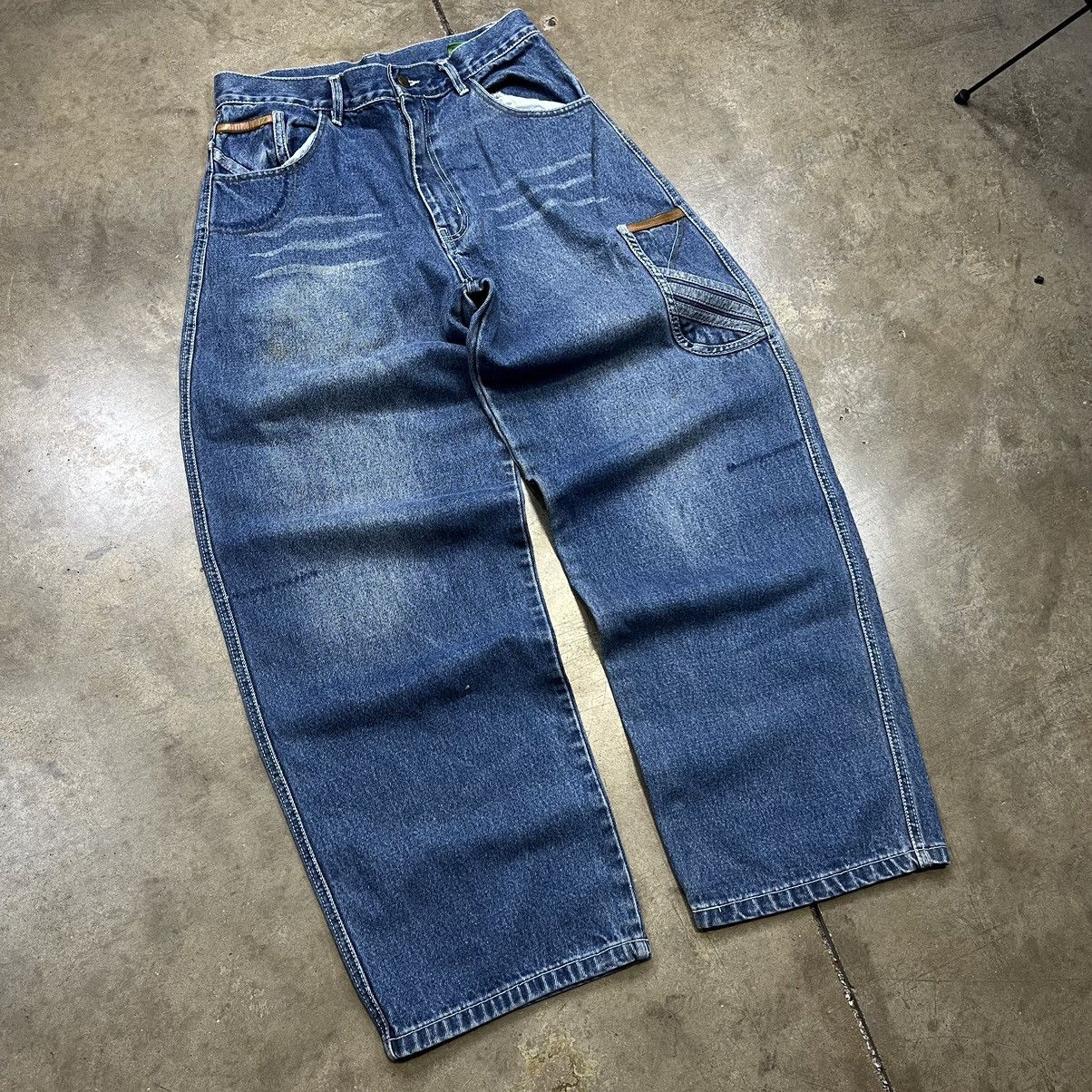 Vintage Vintage Akademiks Baggy Denim Jeans Wide Leg Big Pocket Y2k Size US 32 / EU 48 - 2 Thumbnail