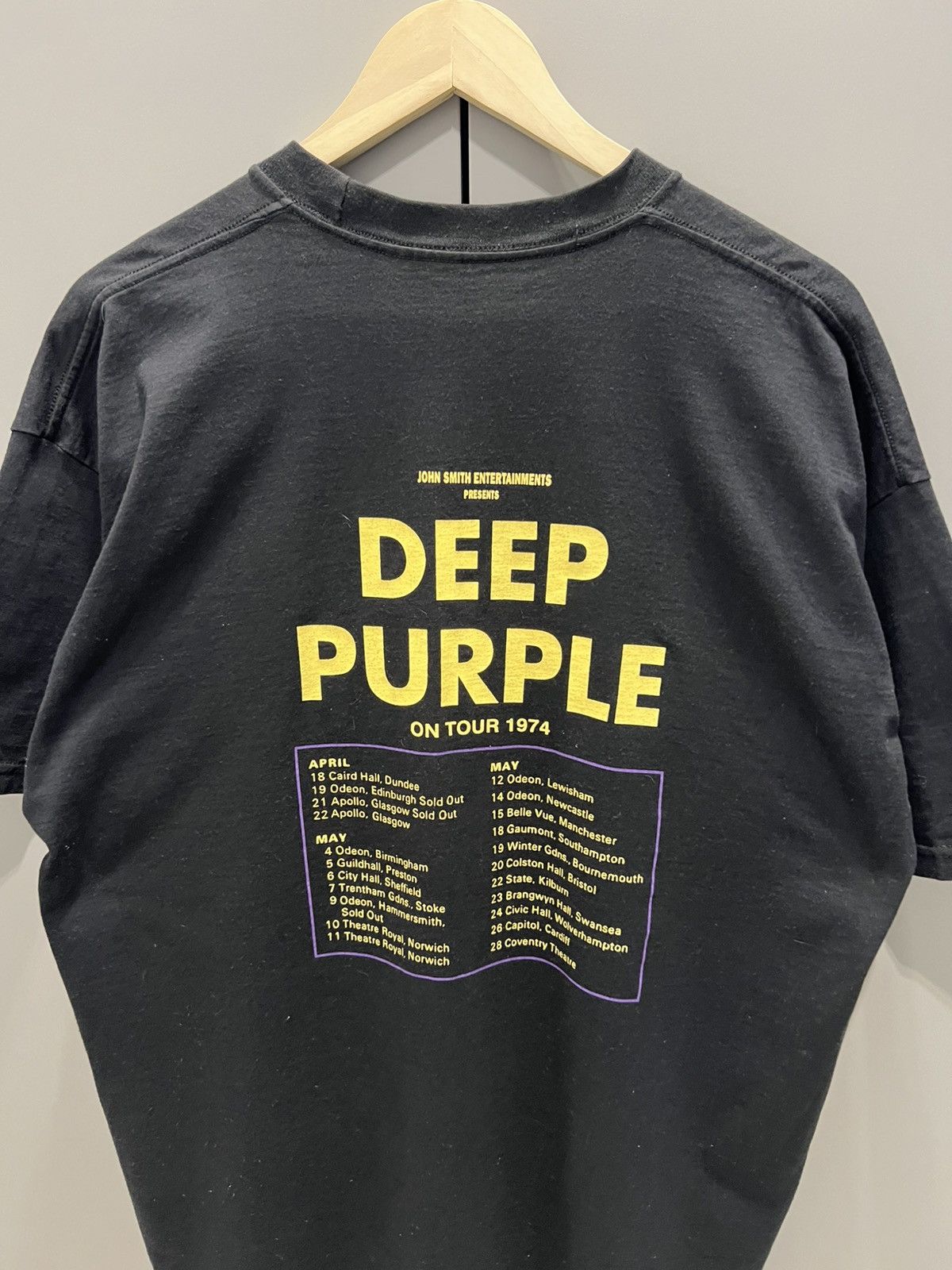 Band Tees DEEP PURPLE TOUR 90S T SHIRT SIZE X LARGE Size US XL / EU 56 / 4 - 11 Thumbnail