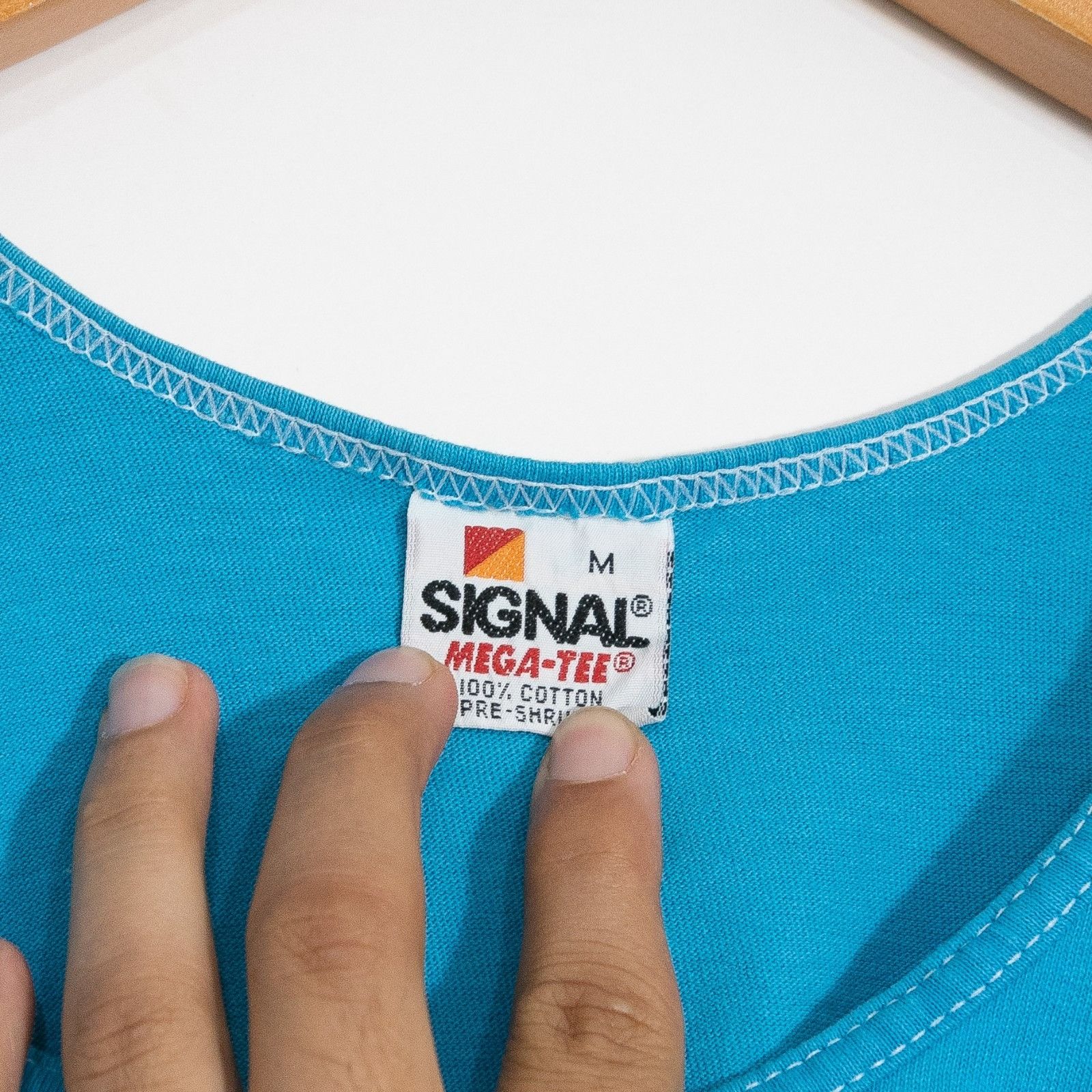 Vintage Vintage 80s Signal Blank Tank Top T Shirt Medium Distressed Size US M / EU 48-50 / 2 - 3 Thumbnail