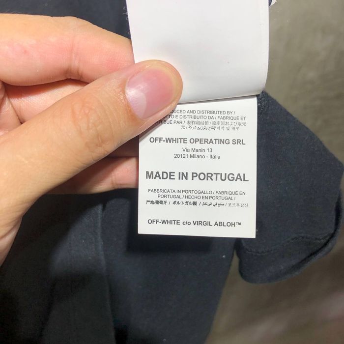 OffWhite OffWhite Cabin Baggage Arrows tee Grailed