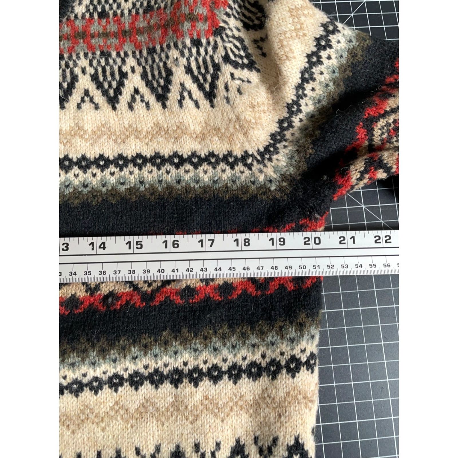 Vintage VINTAGE Telluride Clasp Wool Cardigan Women’s Medium Brown Geometric Southwestern 90s Classic Hipster Retro Aztec Knit Style Cardigan Mens Women? Size M / US 6-8 / IT 42-44 - 5 Thumbnail