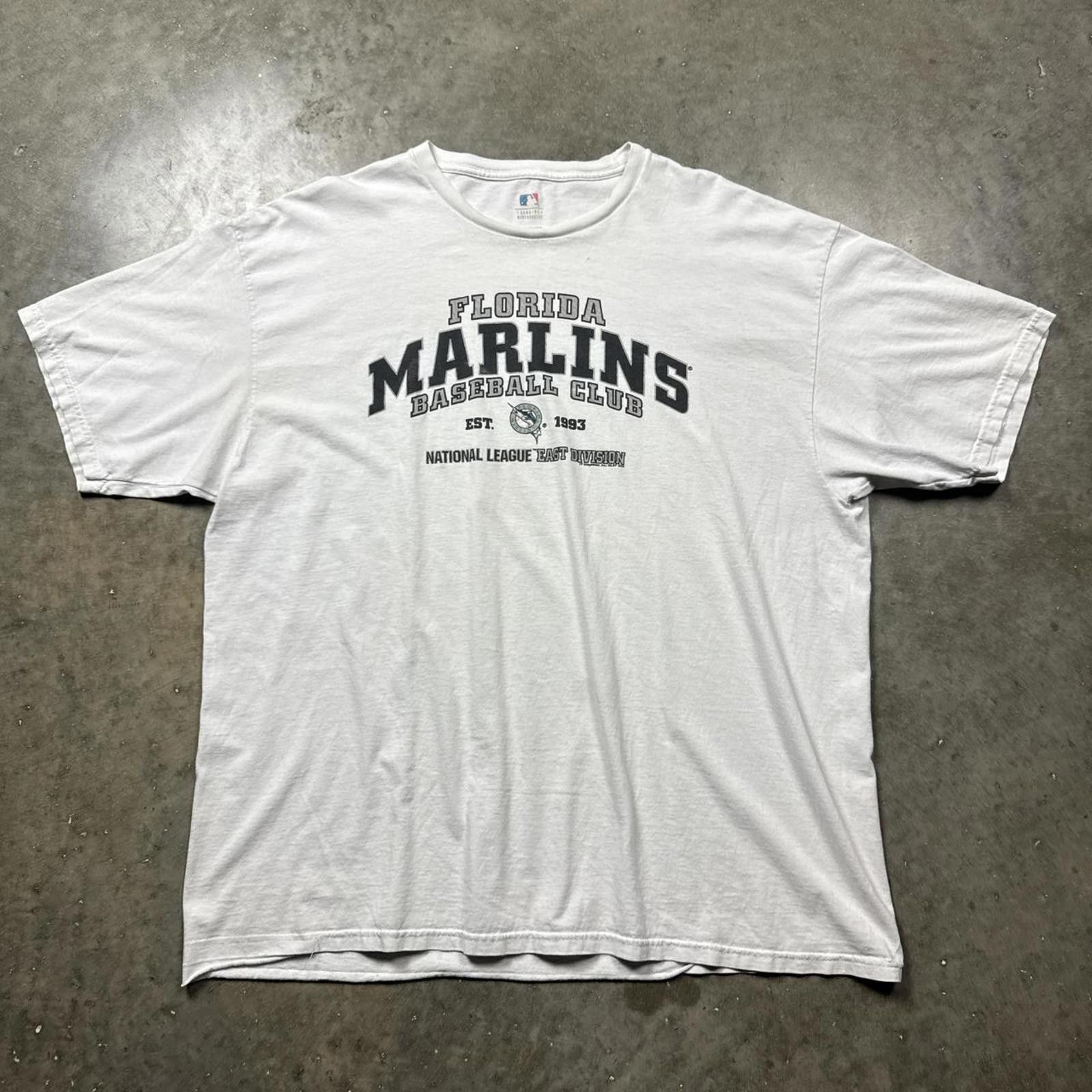 MLB Florida Marlins MLB Vintage Y2k 2009 White Graphic T-Shirt Size US XXL / EU 58 / 5 - 1 Thumbnail