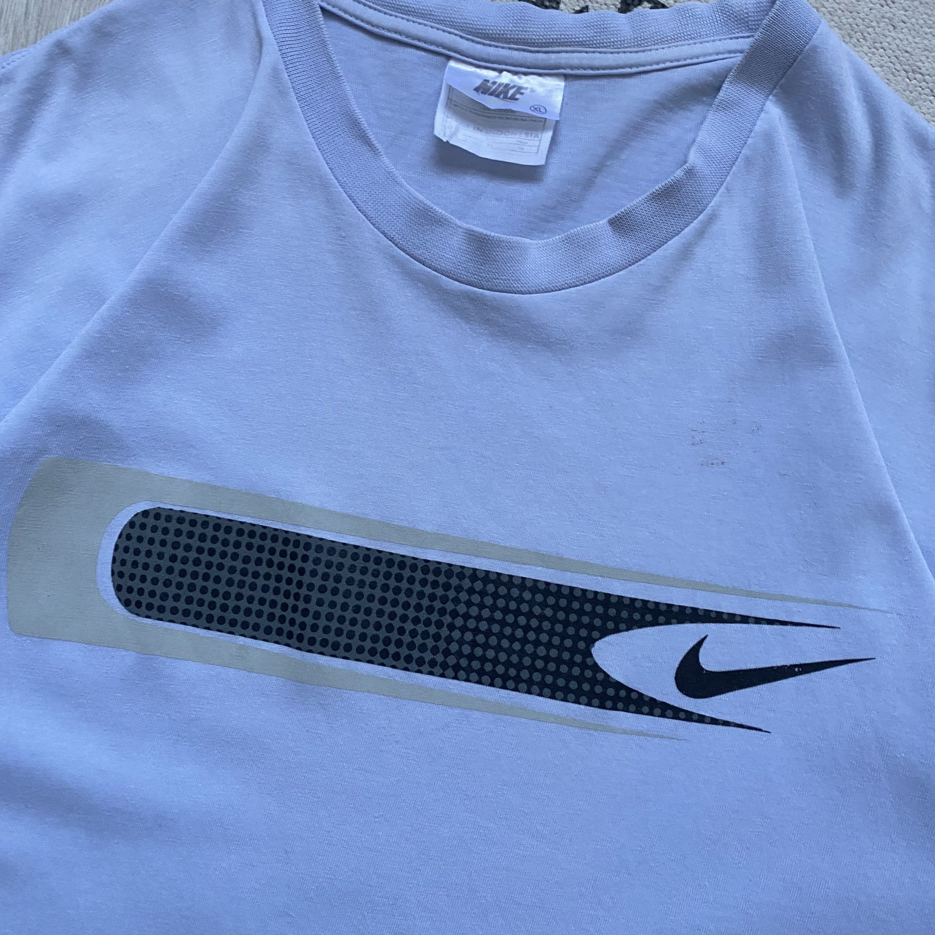 Nike Vintage 90s Nike tee Y2K Big logo swoosh Size US L / EU 52-54 / 3 - 6 Thumbnail