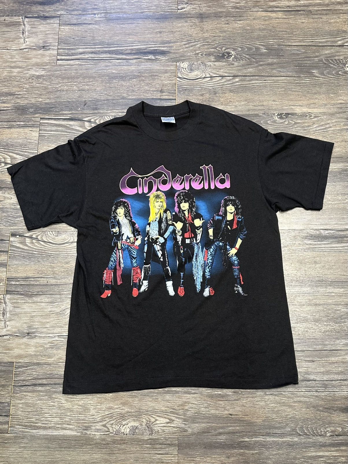 Vintage Vintage Cinderella Band T-Shirt Size US XL / EU 56 / 4 - 1 Thumbnail