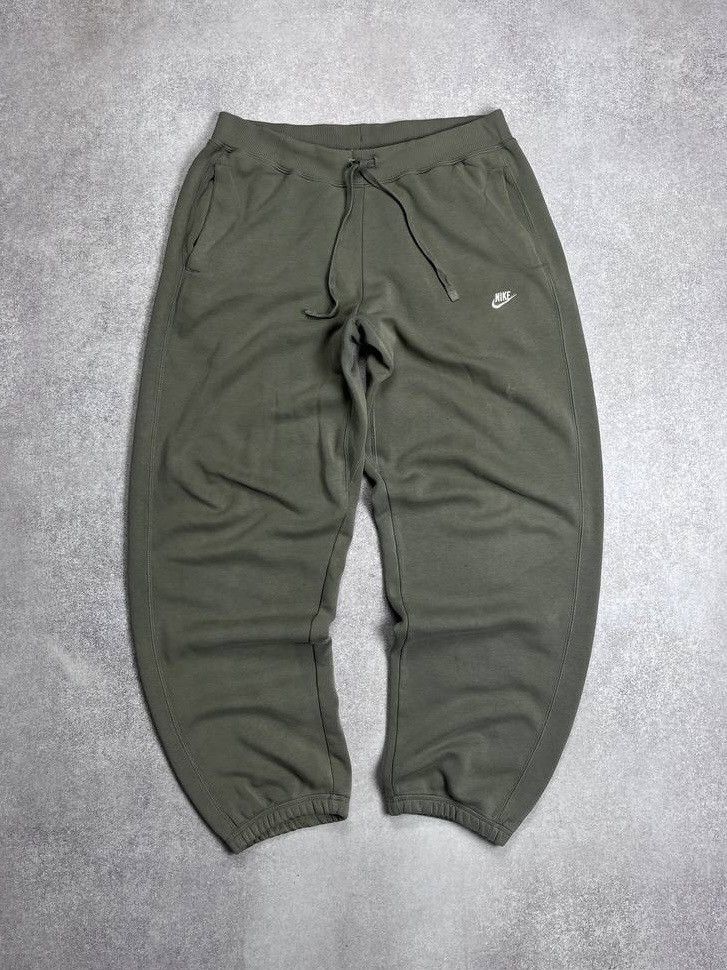 Nike × Vintage Vintage Nike Swoosh Olive Baggy Gym Cotton Trackpants Y2K M Size US 32 / EU 48 - 1 Thumbnail