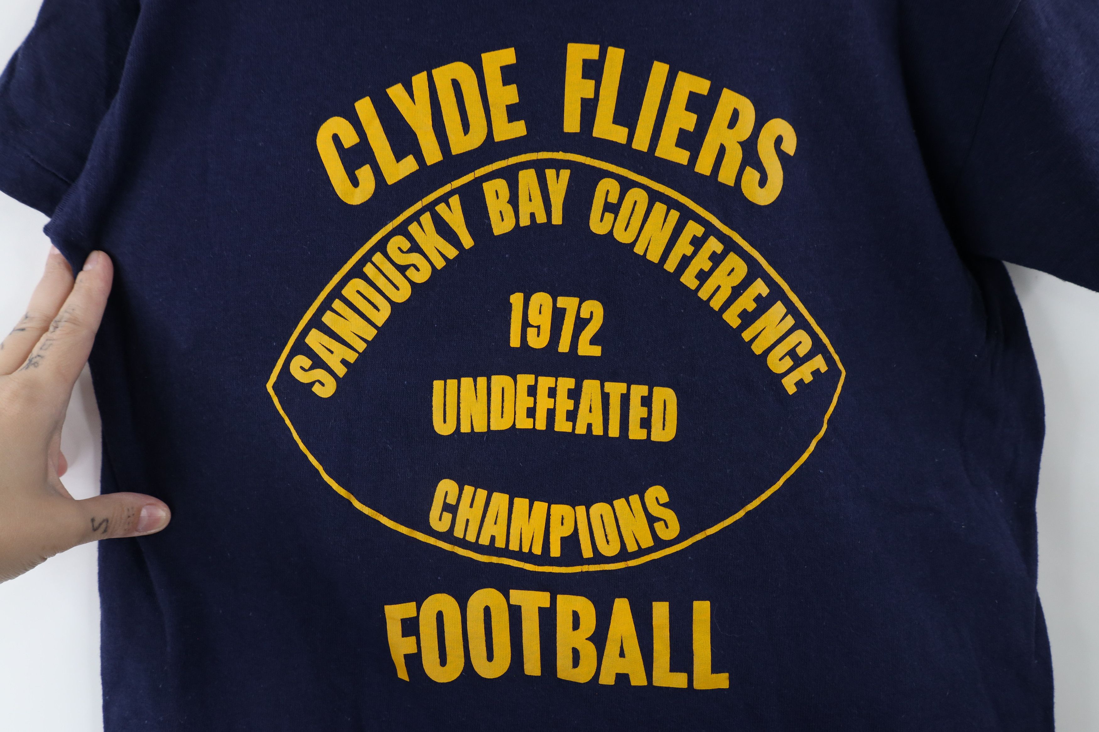 Russell Athletic × Vintage Vintage 70s Russell Athletic Sandusky Bay Football T-Shirt Size US L / EU 52-54 / 3 - 4 Thumbnail
