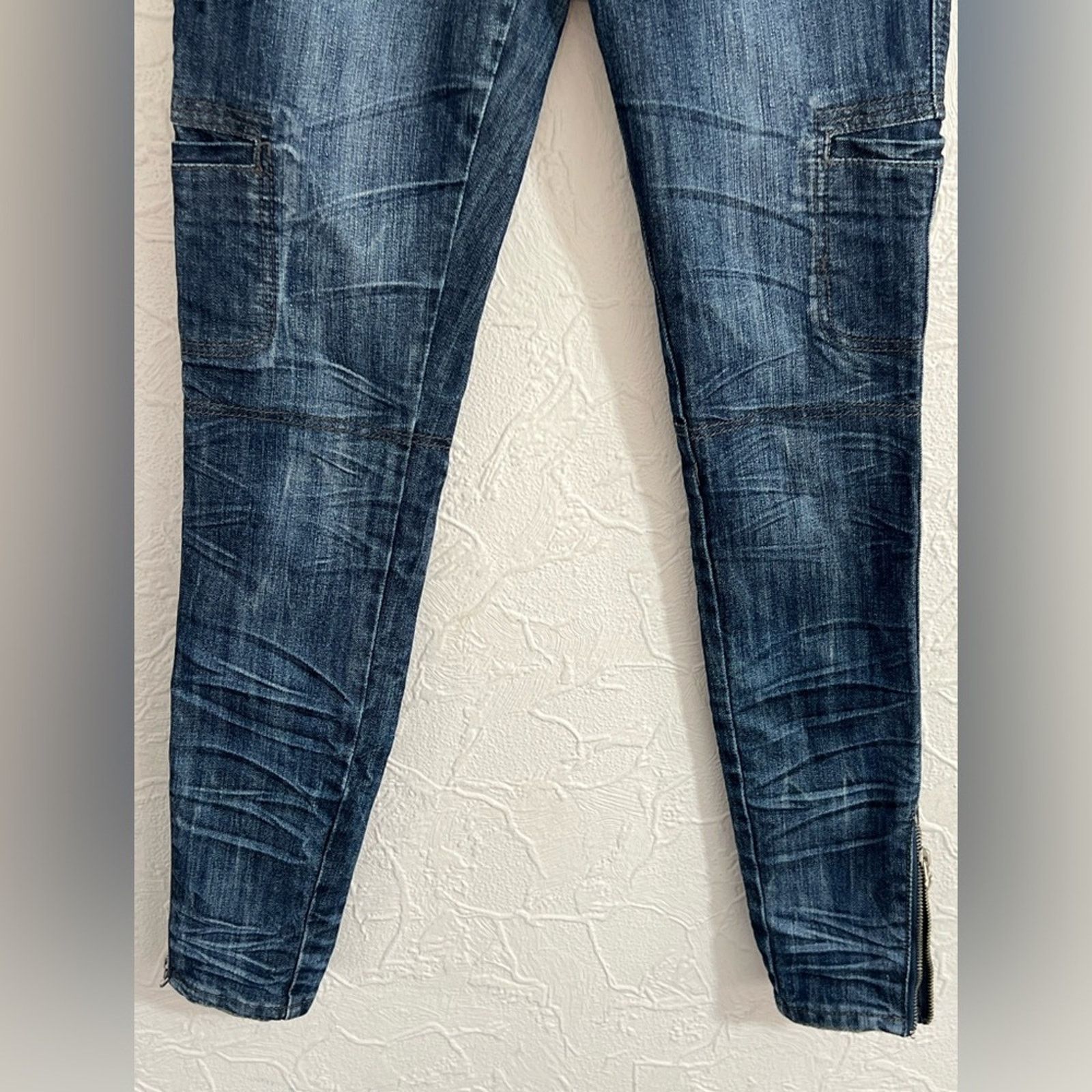 Almost Famous Almost Famous Y2K Low Rise Skinny Destroyed Jean Women’s Jr Size 30" / US 8 / IT 44 - 3 Thumbnail