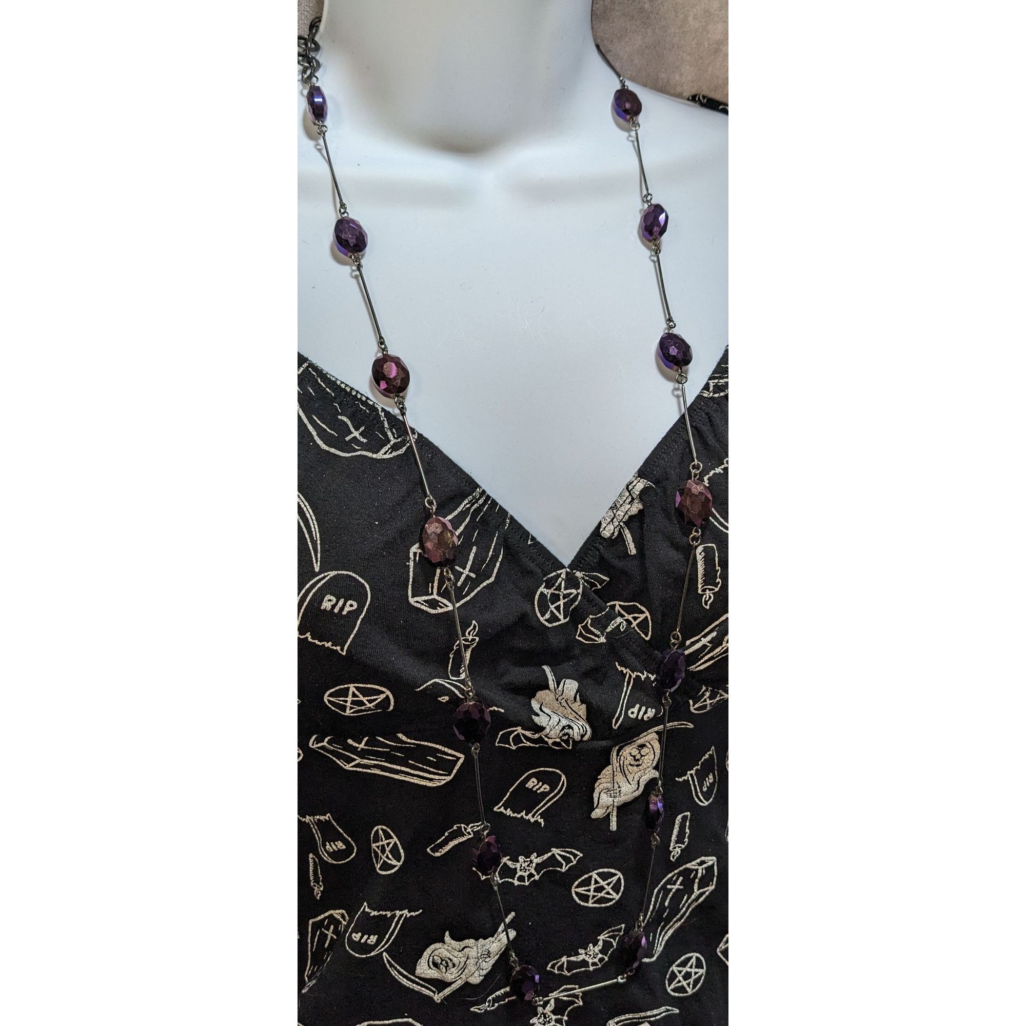 Other Charming Charlie Gothic Purple Faceted Bead Station Necklace Size ONE SIZE - 8 Thumbnail
