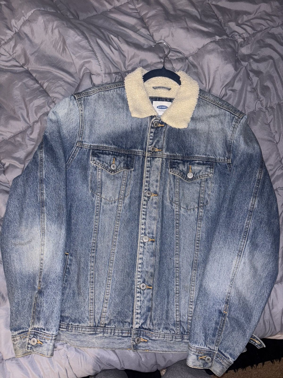 Old Navy Shearling denim jacket size L Size US L / EU 52-54 / 3 - 1 Thumbnail