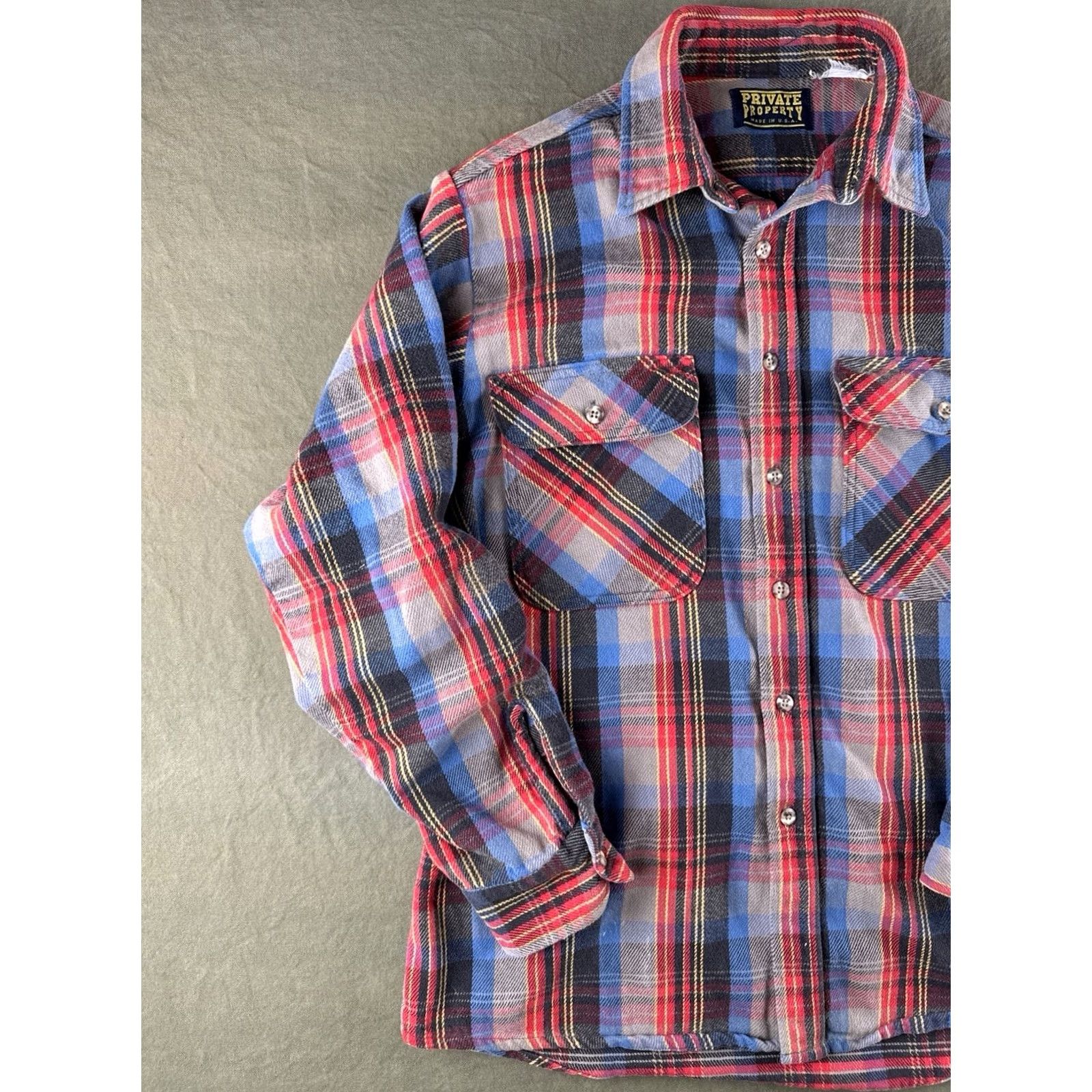Vintage VINTAGE Private Property Flannel Shirt Workwear Grunge Red Blue USA L 90s Size US L / EU 52-54 / 3 - 2 Thumbnail