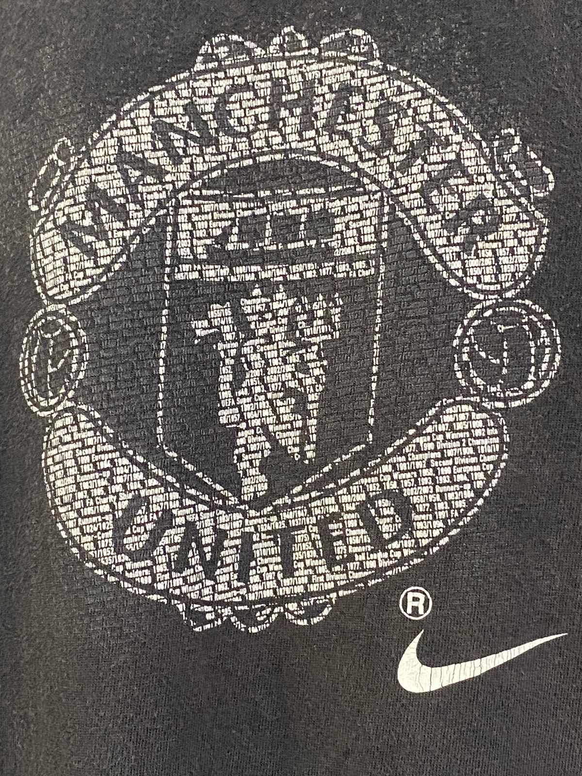 Nike 💥 NIKE MANCHESTER UNITED LOGO WITH CHAMPION CUP EPL MONOGRAM Size US XL / EU 56 / 4 - 5 Thumbnail