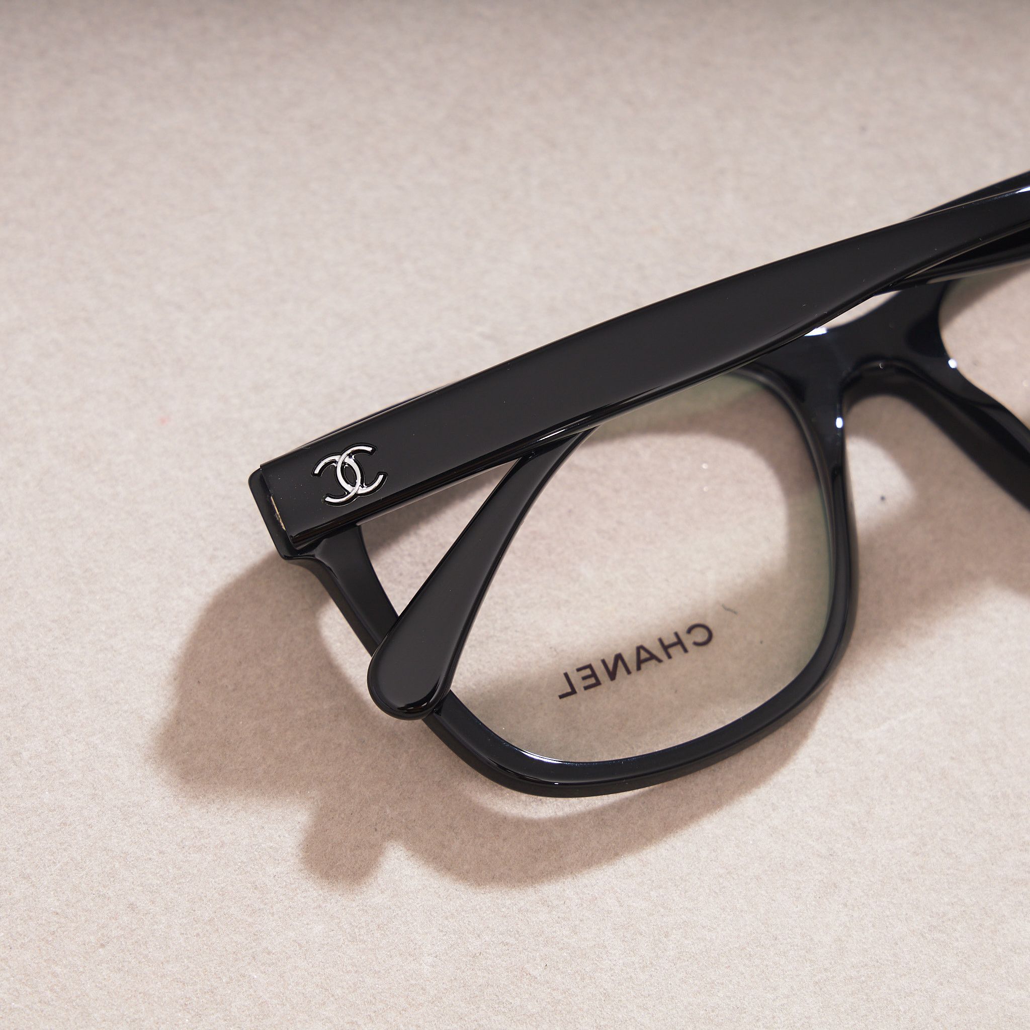 Chanel CHANEL 0CH3392 C501 Sunglasses Size ONE SIZE - 6 Thumbnail