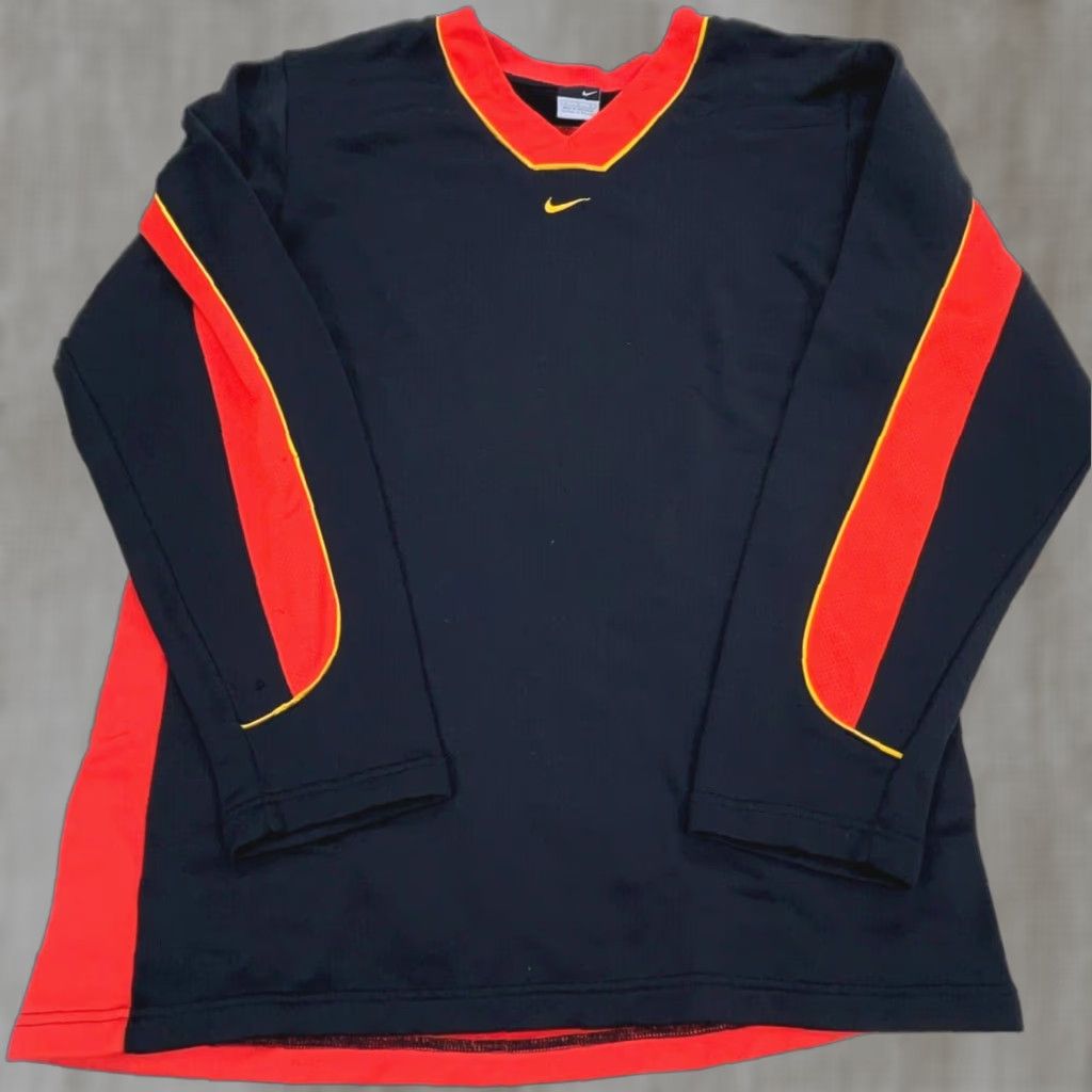 Nike VINTAGE Nike Sweatshirt Men L Black Red Center Swoosh Hoop Tech Y2K Performance Size US L / EU 52-54 / 3 - 1 Thumbnail