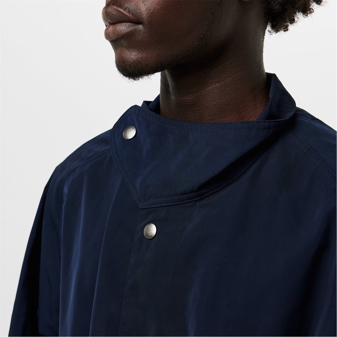 Dries Van Noten o1g2r1mq0426 Rannon Funnel Neck Overcoat in Navy Size US M / EU 48-50 / 2 - 6 Thumbnail
