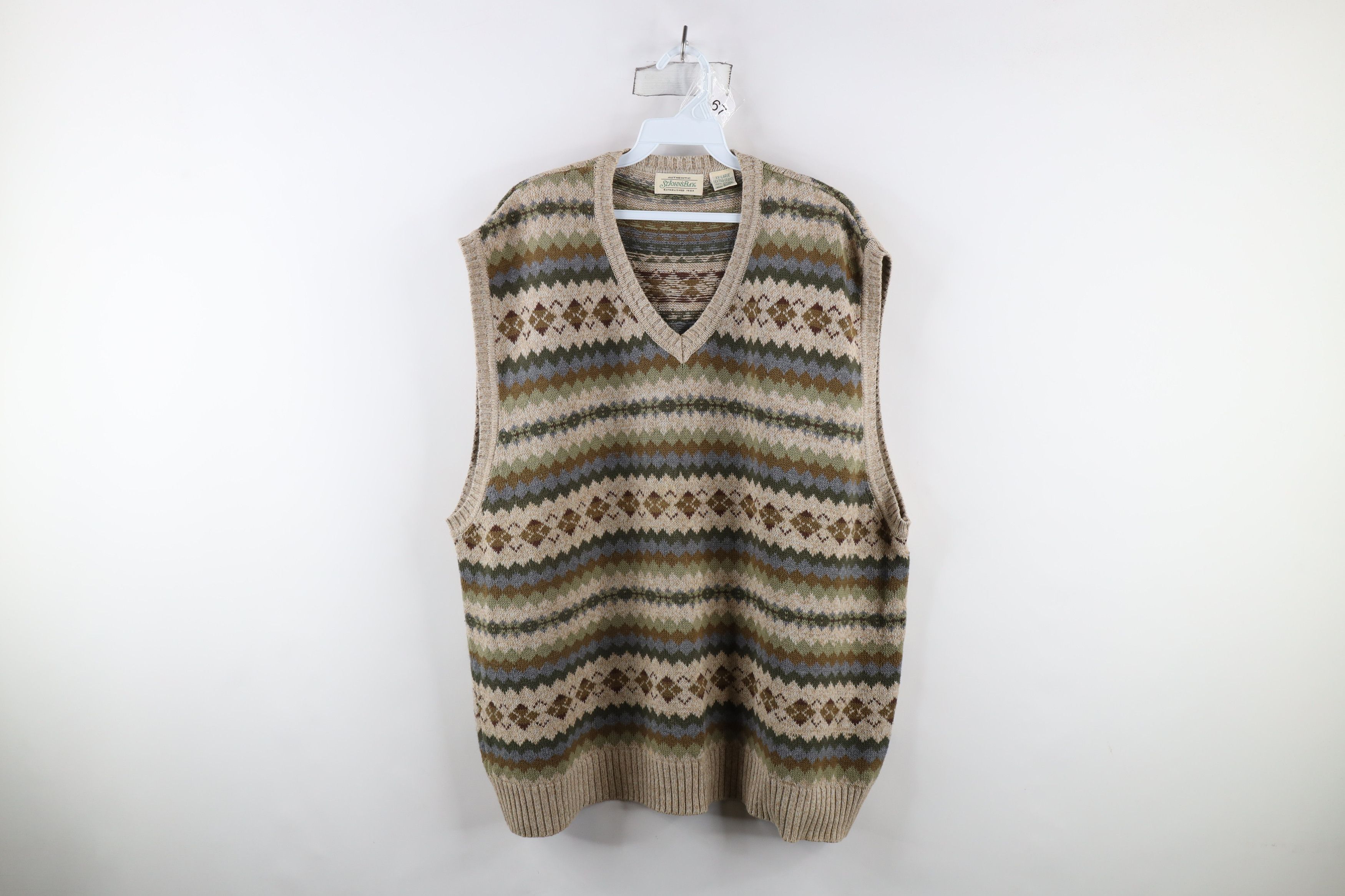 Vintage Vintage 90s Streetwear Fair Isle Knit V-Neck Sweater Vest Size US XXL / EU 58 / 5 - 1 Thumbnail