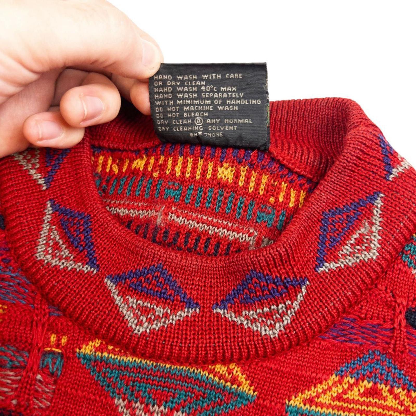 Coogi Vintage Coogi Wool Knit Aztec Jumper Size M Size US M / EU 48-50 / 2 - 6 Thumbnail