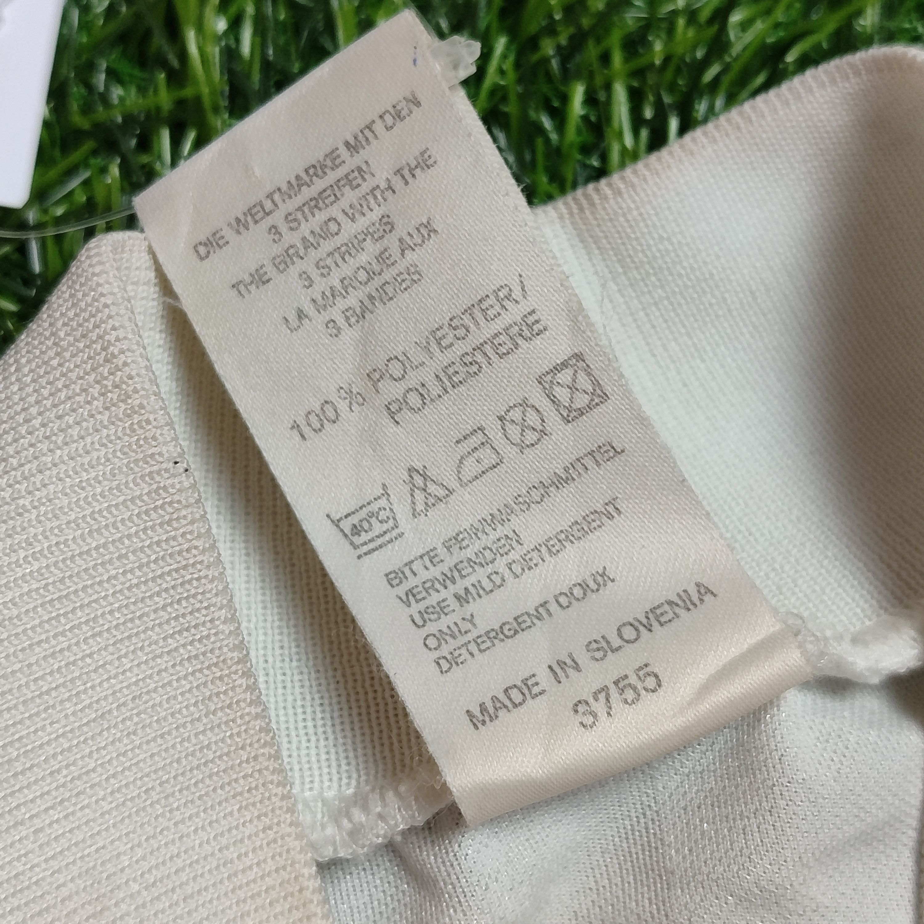 Adidas × Vintage Adidas France Away 1992 Cantona #18 Soccer Jersey Size US M / EU 48-50 / 2 - 6 Thumbnail