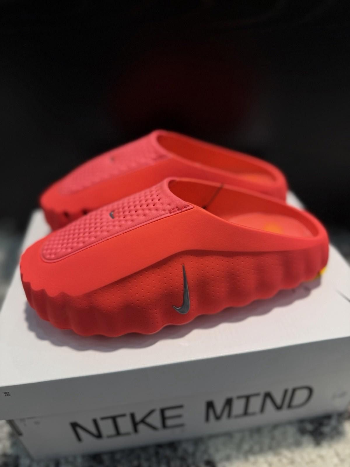 Nike Nike Mind 001 Solar Red Chrome Hyper HQ4307-600 Size 6 Size US 6 / EU 39 - 4 Thumbnail