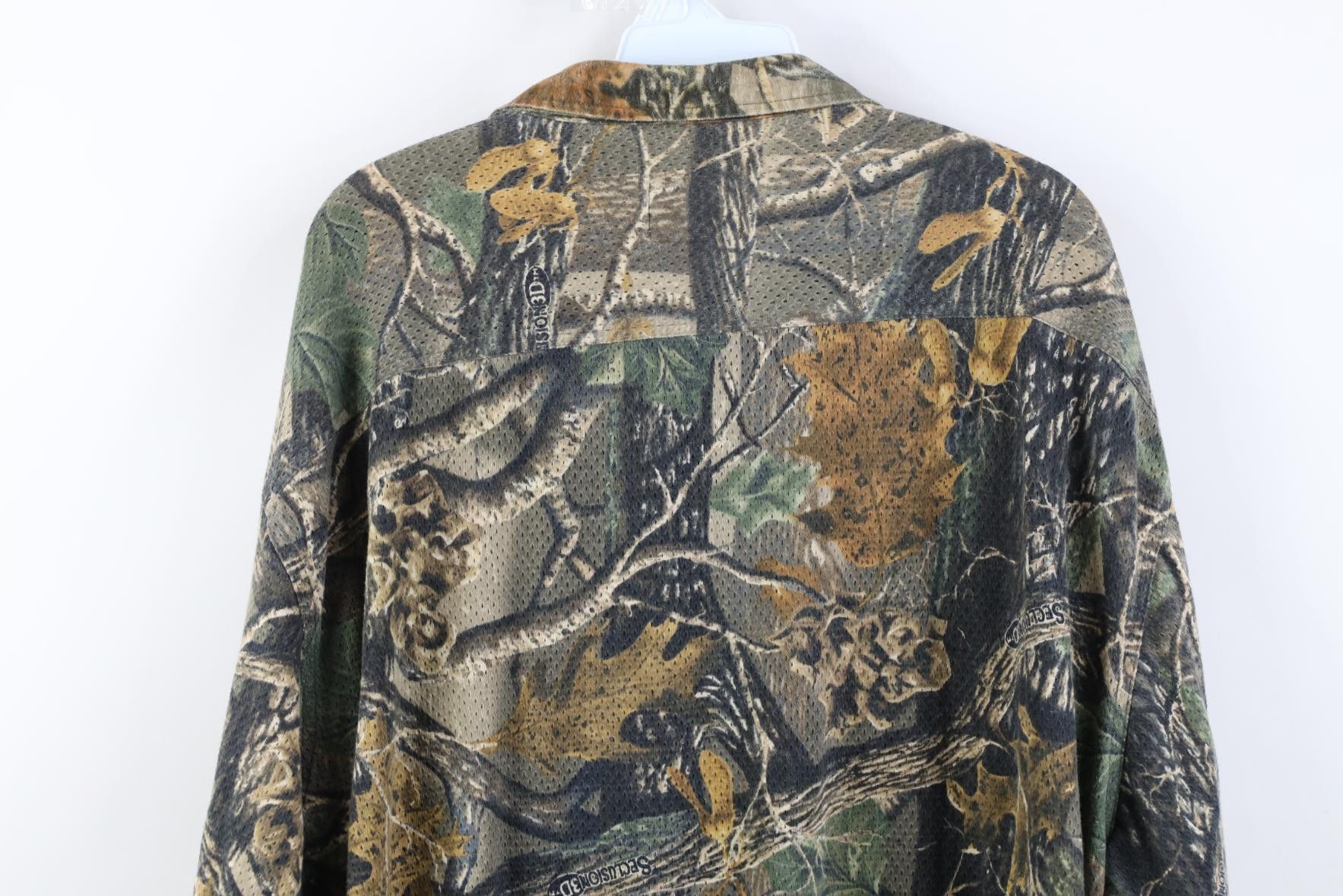 Cabelas Vintage Cabelas Mesh Hunting Collared Button Shirt Size US XL / EU 56 / 4 - 11 Thumbnail