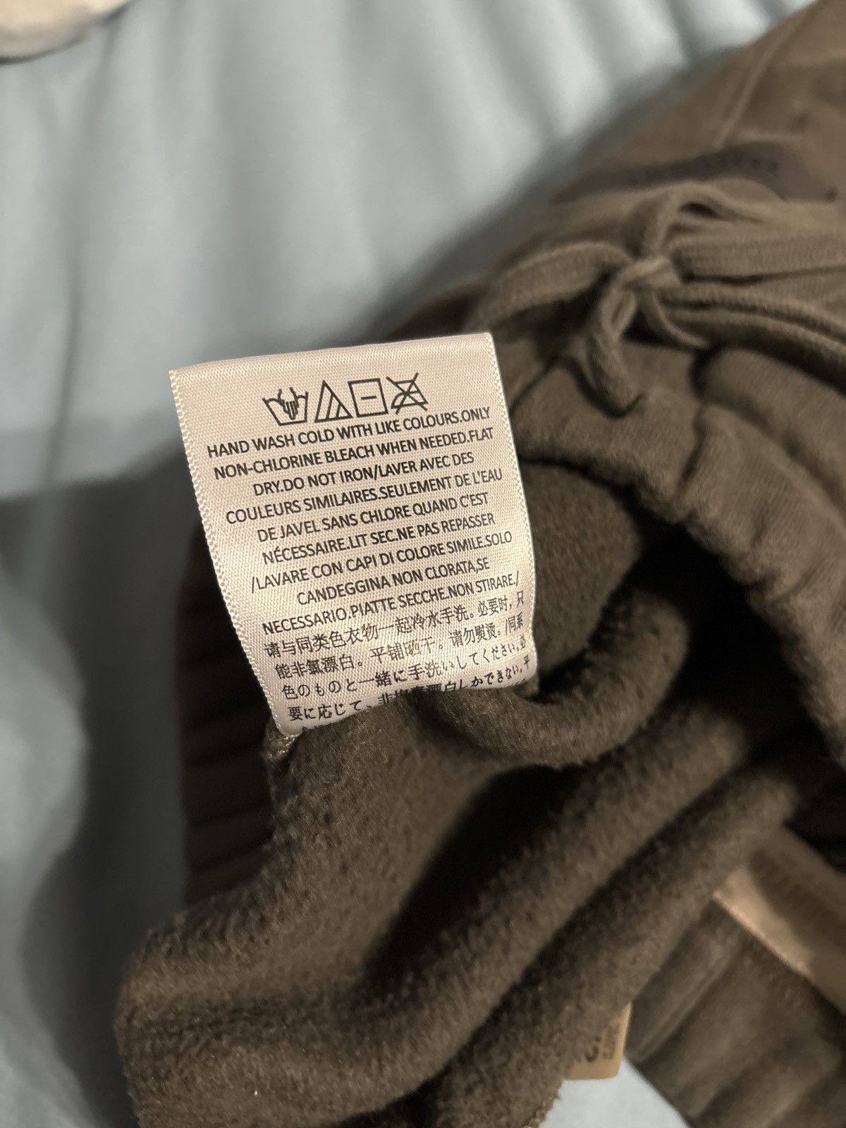 Essentials Essentials Off-White Shorts Size US 29 - 4 Thumbnail