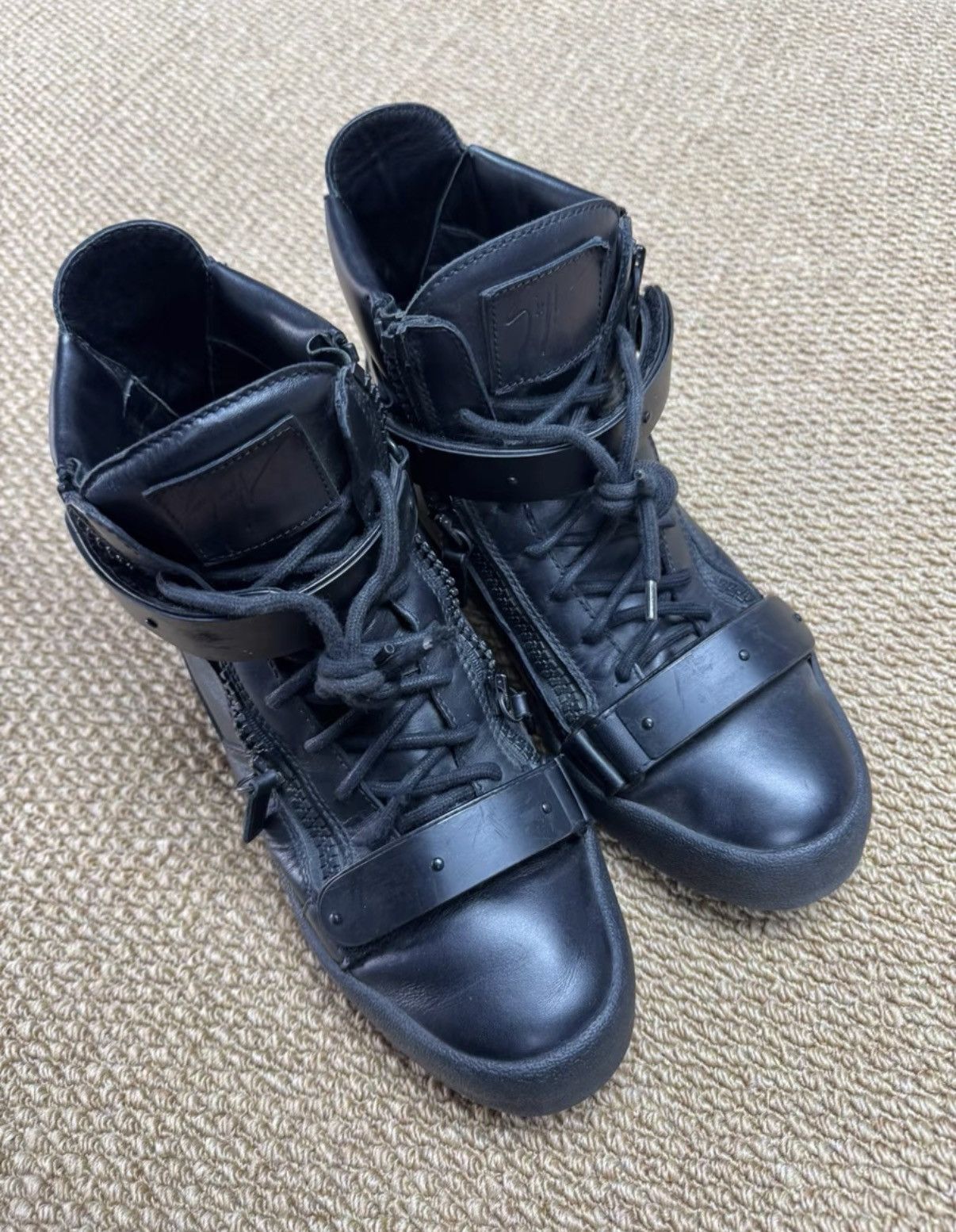 Giuseppe Zanotti Giuseppe Zanotti All Black Leather Dark Warrior K37 Size US 9.5 / EU 42-43 - 1 Thumbnail