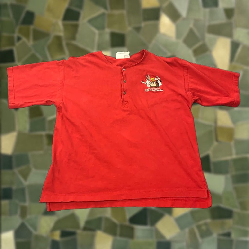 Vintage VINTAGE Looney Tunes Shirt Mens L Red Henley Bugs Bunny Tweetie 90s Cartoon Classic Embroidered Jersey Short Sleeve Reg Mens Size US L / EU 52-54 / 3 - 1 Thumbnail