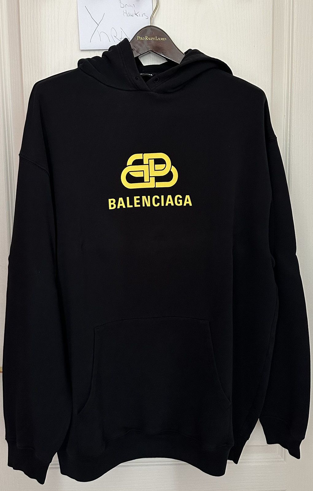 Balenciaga Balenciaga Oversized Interlocked BB Hoodie Black/Yellow Size US XL / EU 56 / 4 - 1 Thumbnail
