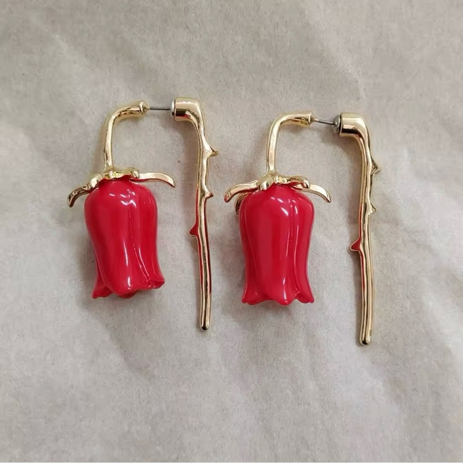 Other Statements Big Red Rose Flower Stud Earring Size ONE SIZE - 5 Thumbnail