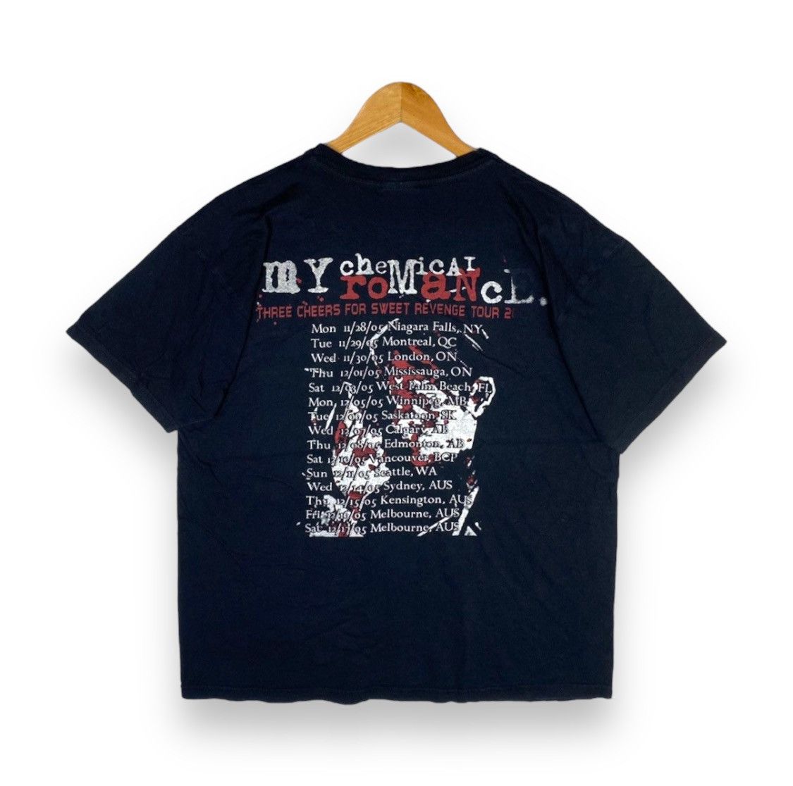My Chemical Romance × Vintage MCR THREE CHEERS FOR SWEET REVENGE 2005 WORLD TOUR TEE Size US L / EU 52-54 / 3 - 1 Thumbnail