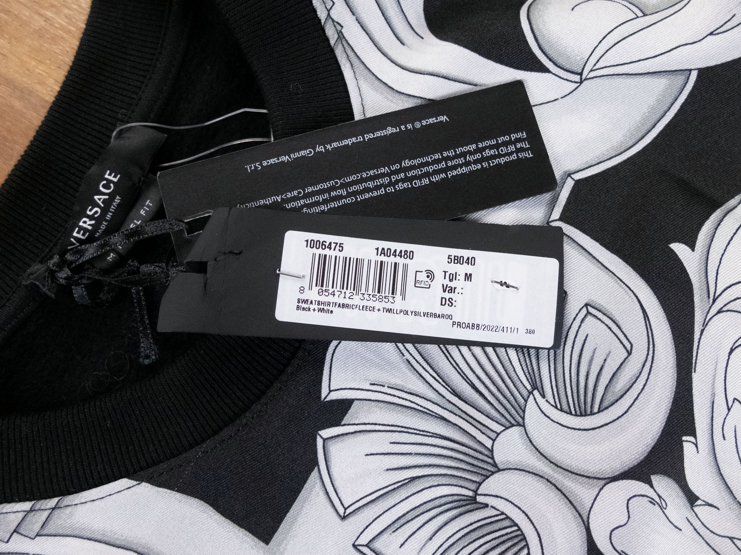 Versace VERSACE black panelled baroque print sweatshirt Medium Size US M / EU 48-50 / 2 - 7 Thumbnail