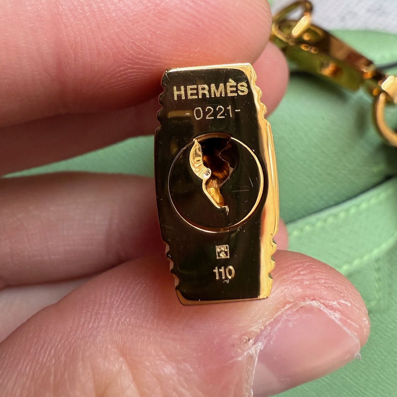 Hermes Hermès 2021 Criquet Green Epsom Kelly II Sellier 28 GHW Bag Size ONE SIZE - 18 Thumbnail