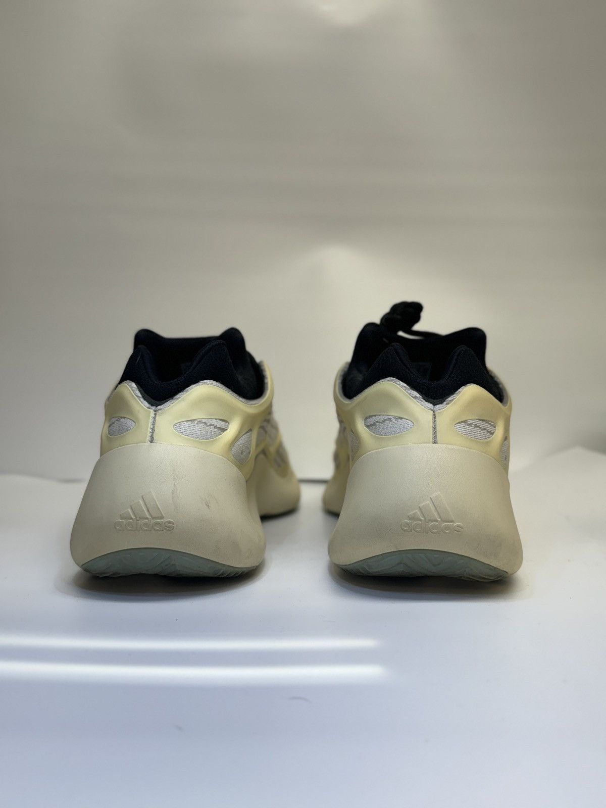 Adidas × Kanye West Yeezy 700 V3 Azael Size US 11 / EU 44 - 6 Thumbnail