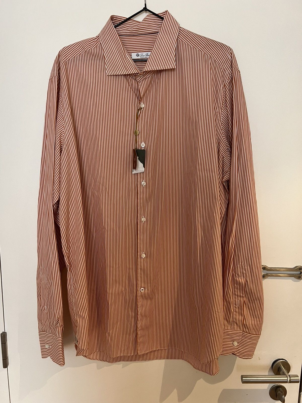 HARLEY DAVIDSON AGAINST THE WIND