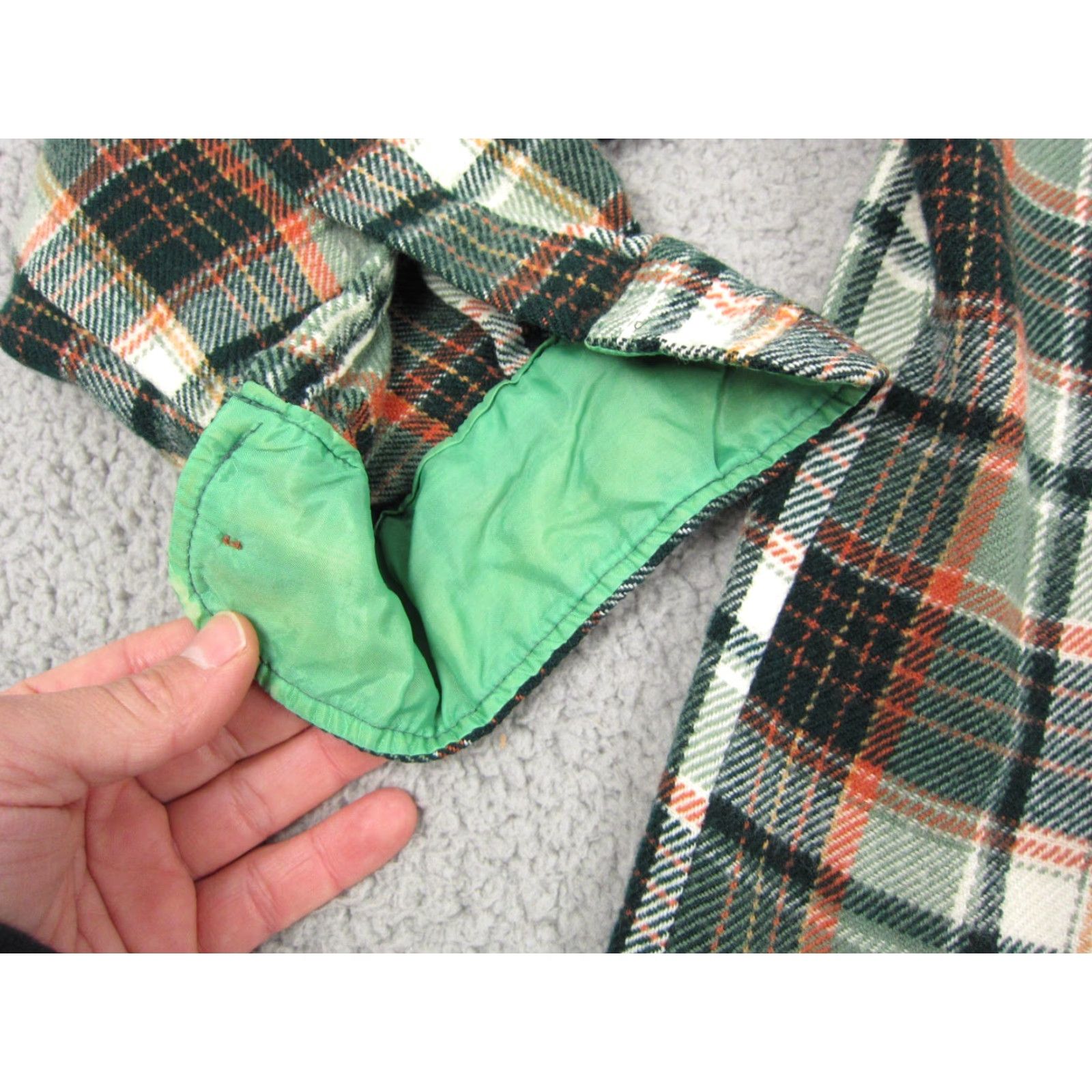 JCPenney VINTAGE JC Penney Shirt Mens Adult Medium Green Orange Flannel Button-Up 60s 70s 80s USA Size US M / EU 48-50 / 2 - 7 Thumbnail