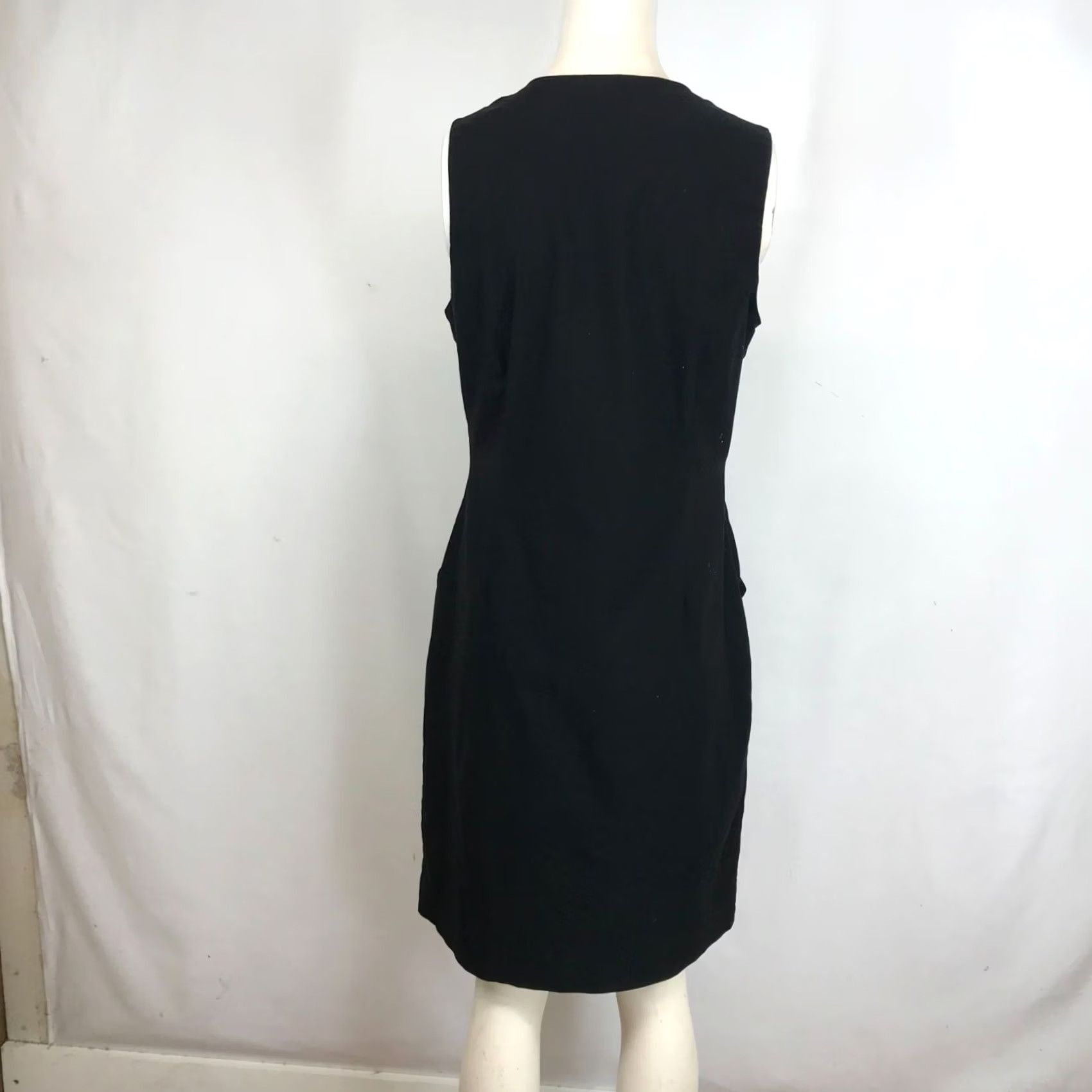 J.McLaughlin J. McLaughlin WOMEN'S 8 BLACK SLEEVELESS V-NECK RAYON DRESS Size M / US 6-8 / IT 42-44 - 5 Thumbnail