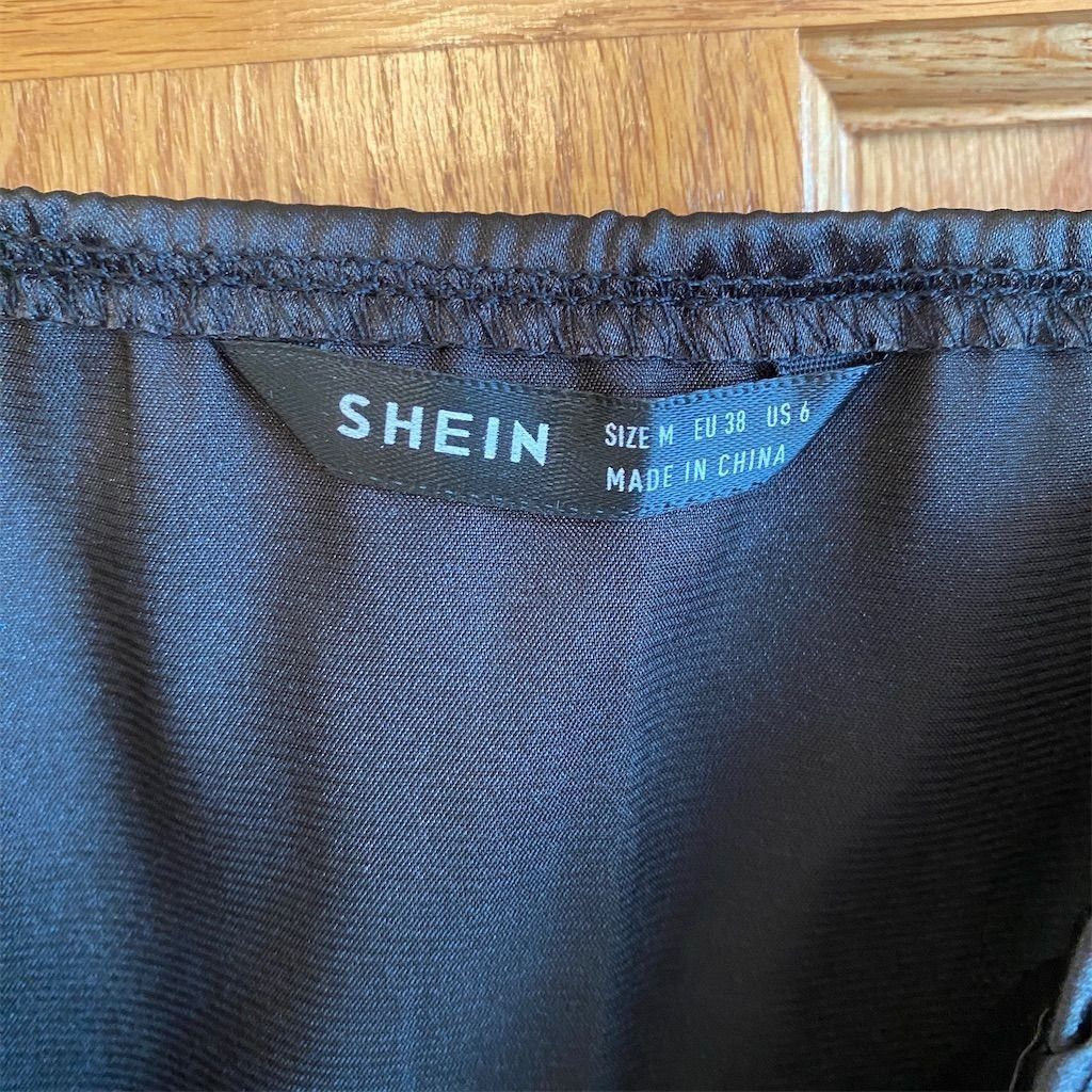 Shein Shein Women's Black Satin Cropped Tank Top Size M Square Ne Size M / US 6-8 / IT 42-44 - 4 Thumbnail