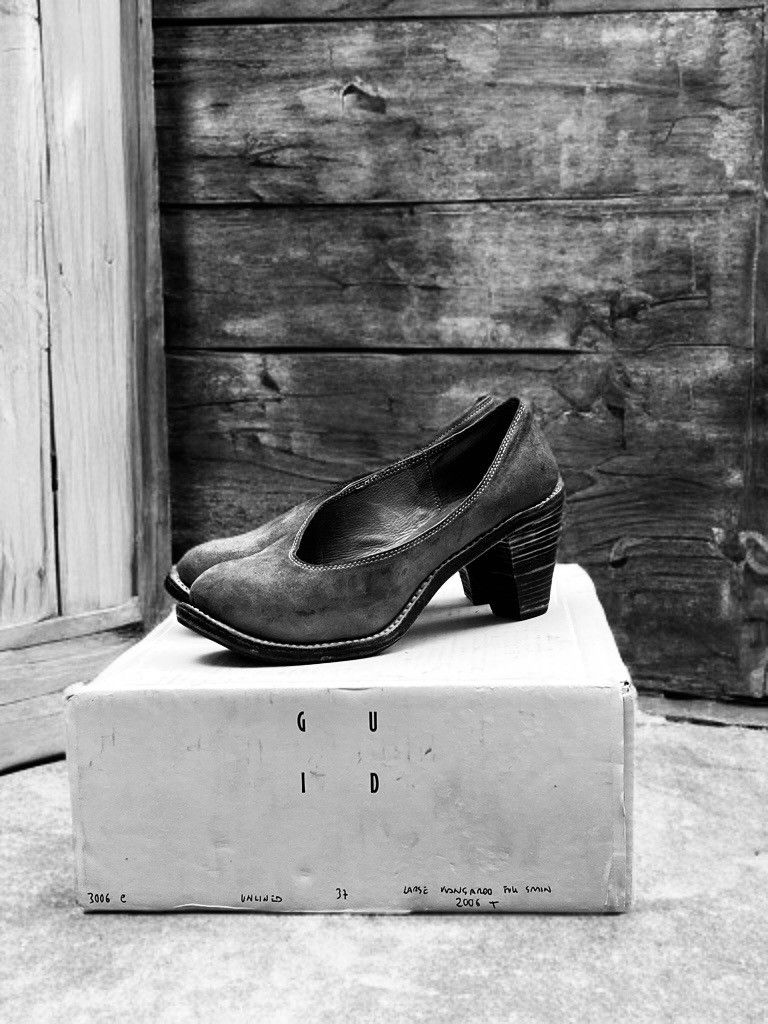 Guidi GUIDI Charcoal Leather Distressed Pumps Size US 4.5 / IT 34.5 - 1 Thumbnail