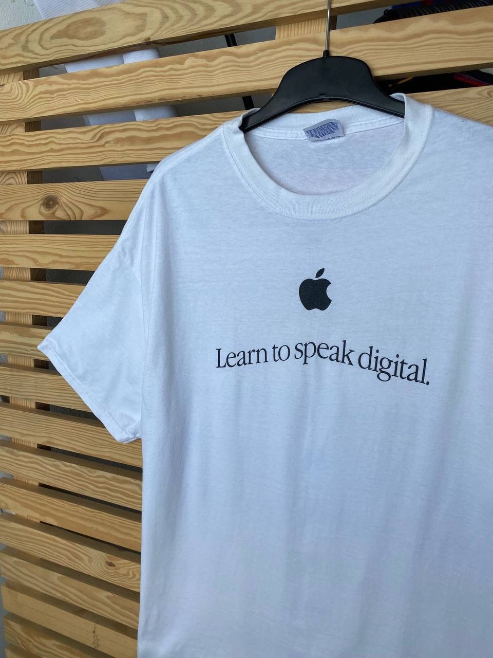 Apple Vintage Apple Learn To Speak Digital Tee Size US XL / EU 56 / 4 - 2 Thumbnail