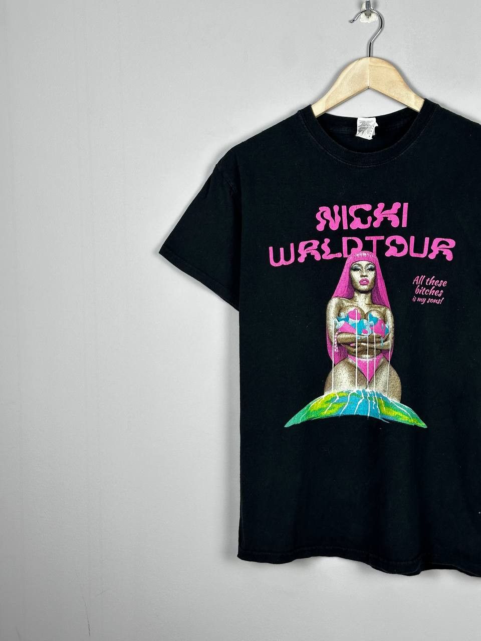 Band Tees Nicki minaj World Tour 2019 concert t shirt big log print Size M / US 6-8 / IT 42-44 - 2 Thumbnail