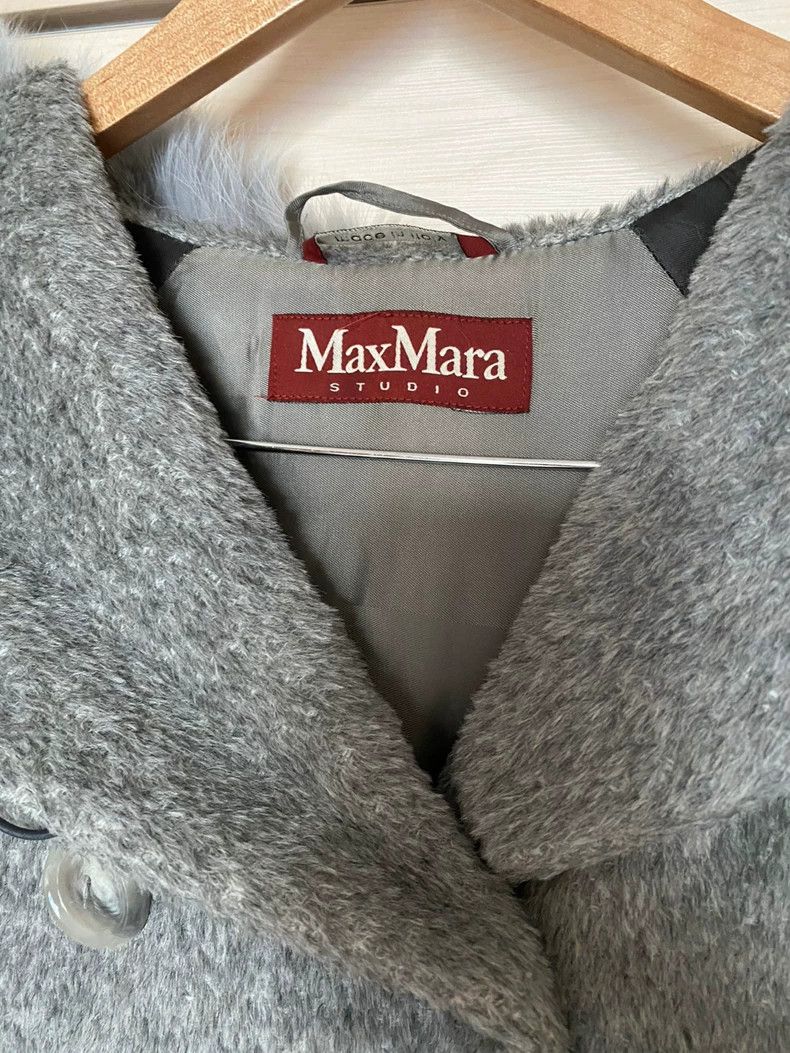 Max Mara Max Mara Double breasted hat, fur coat, alpaca fur, fox fu Size M / US 6-8 / IT 42-44 - 2 Thumbnail