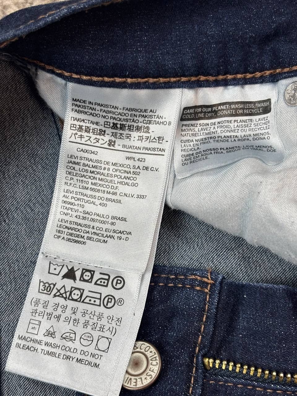 Levi's Levi's Slimming Straight Leg Jeans - Dark Wash - Size 26 Size 26" / US 2 / IT 38 - 14 Thumbnail
