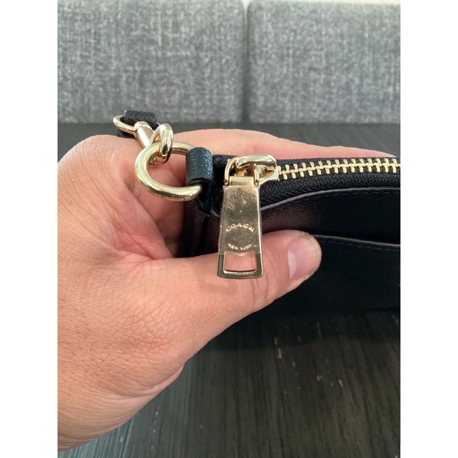 Coach VINTAGE Coach Kitt Messenger Crossbody Black/Gold Leather Small File Bag (Medium) Womens Size ONE SIZE - 6 Thumbnail