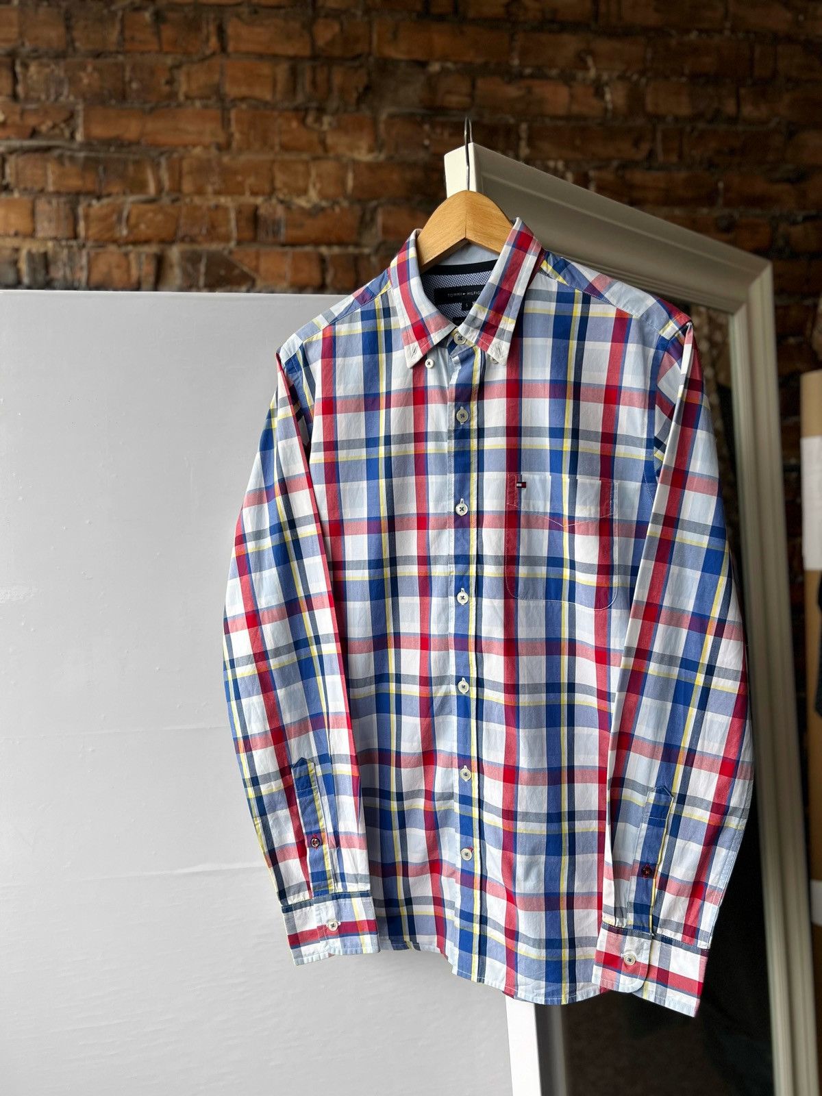 Designer × Tommy Hilfiger Tommy Hilfiger Multicolor Plaid Long Sleeve Button Shirt Size US S / EU 44-46 / 1 - 1 Thumbnail