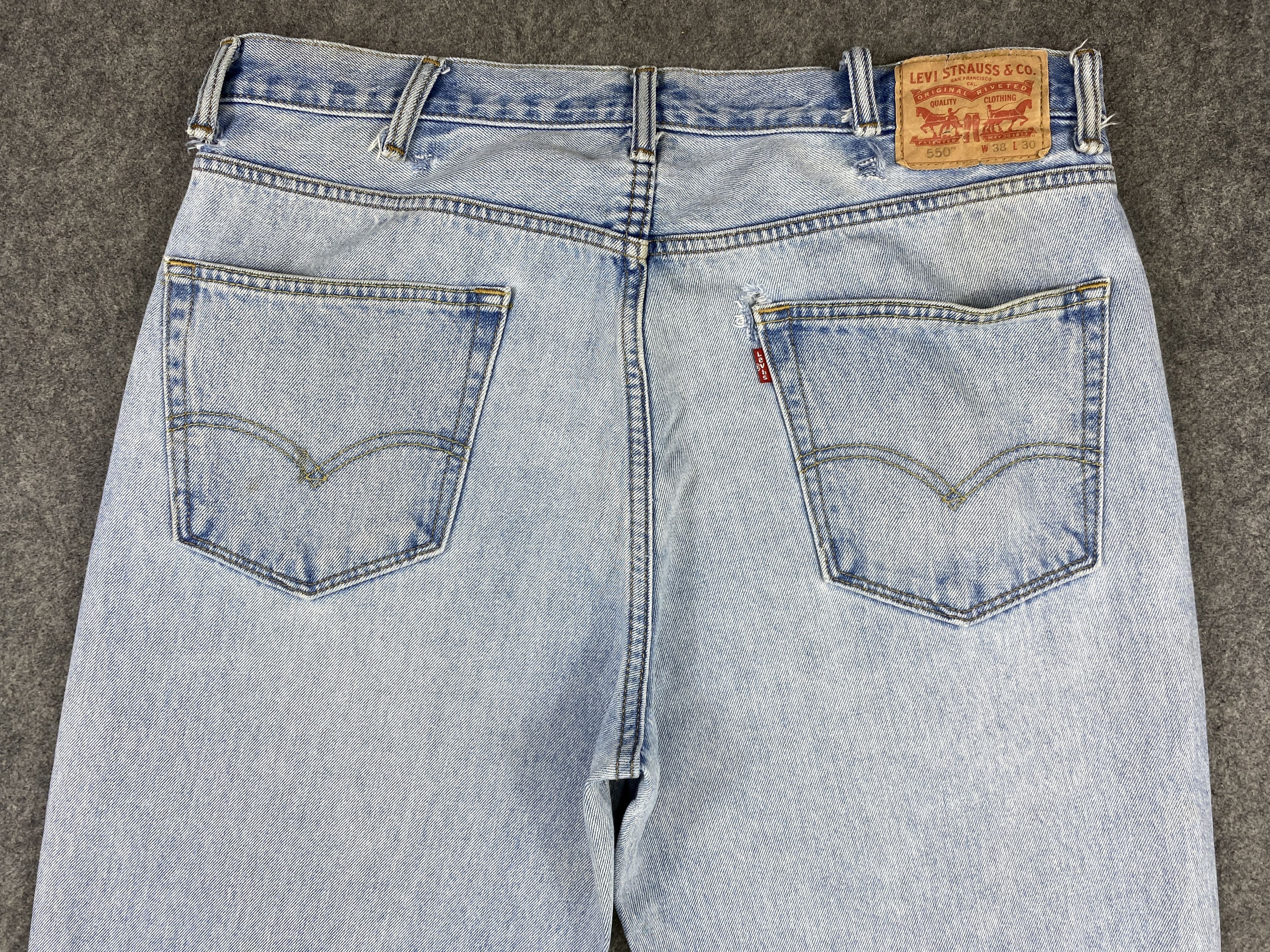 Japanese Brand Light Blue Wash Vintage Levi's 550 38x37.5 Denim -JN2062 Size US 38 / EU 54 - 4 Thumbnail